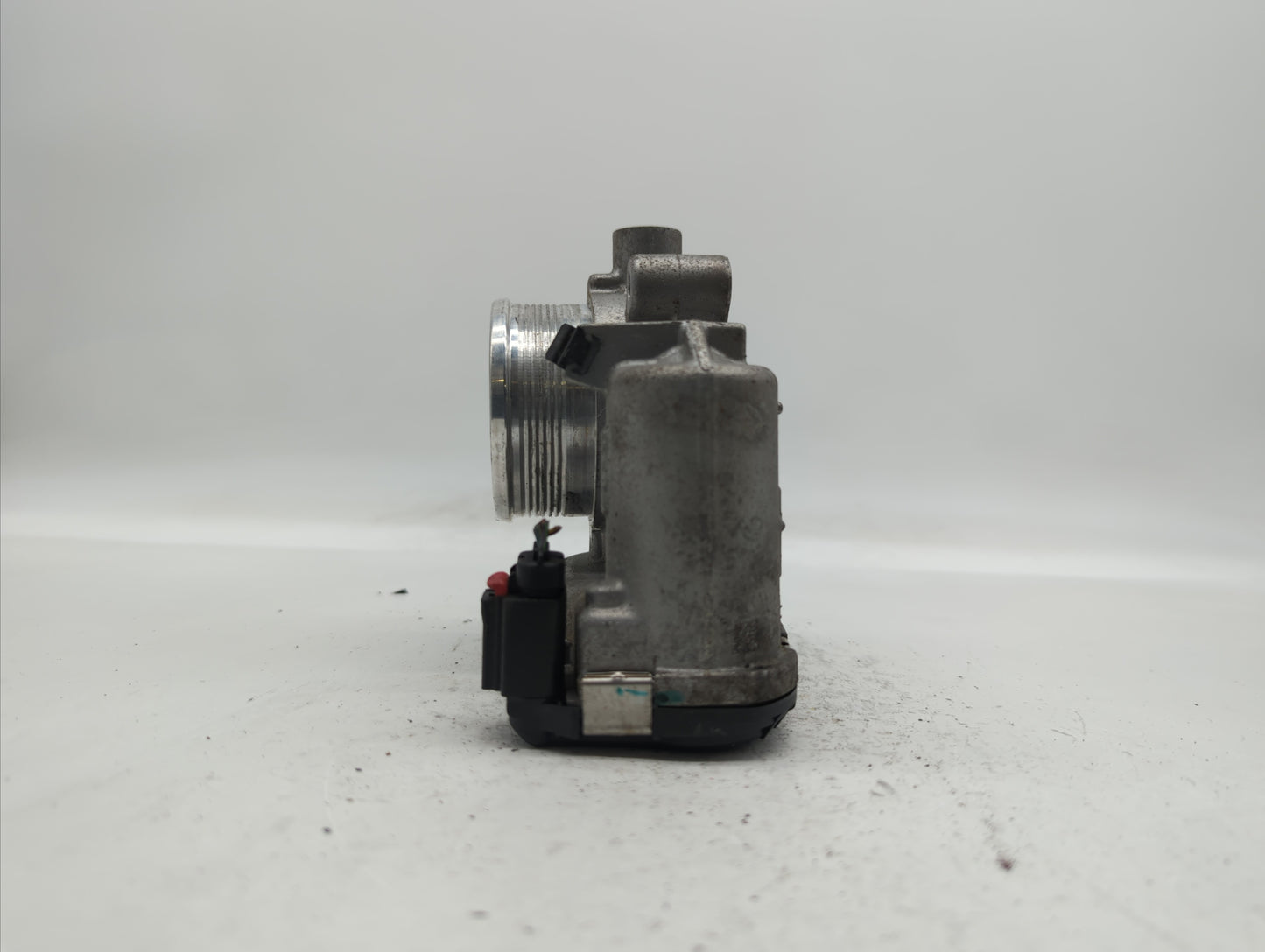 2014-2018 Ford Focus Throttle Body P/N:DS7E-9F991-BB Fits Fits 2014 2015 2016 2017 2018 2019 OEM Used Auto Parts - Oemusedau
