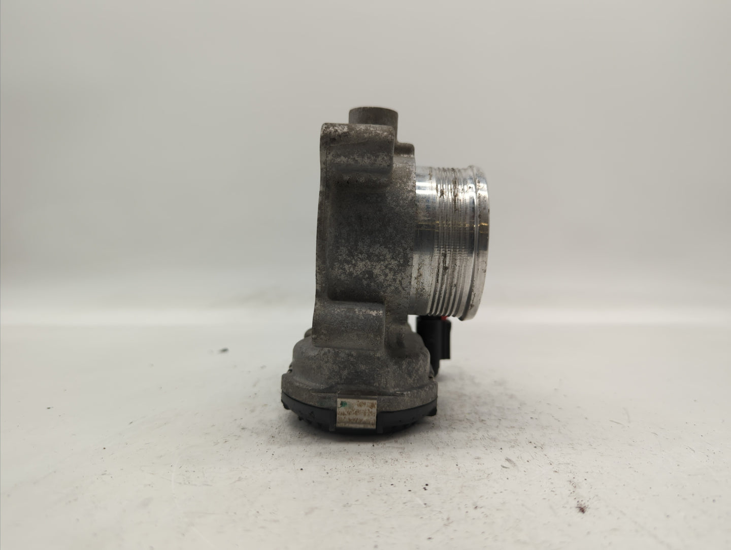 2014-2018 Ford Focus Throttle Body P/N:DS7E-9F991-BB Fits Fits 2014 2015 2016 2017 2018 2019 OEM Used Auto Parts - Oemusedau