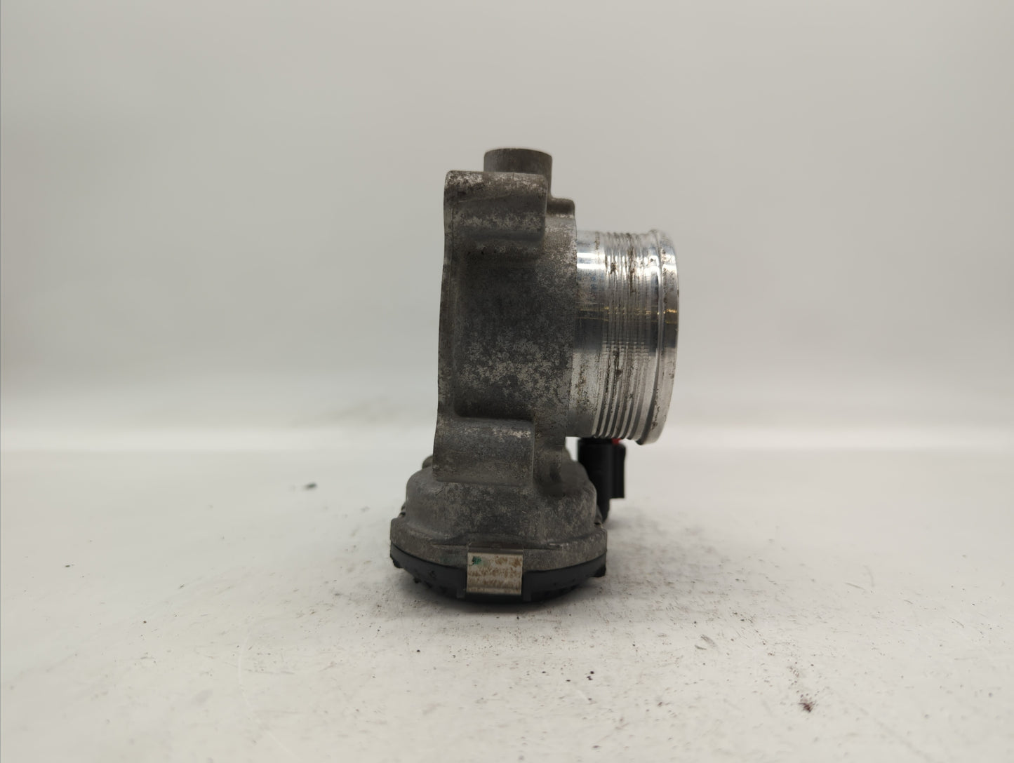 2014-2018 Ford Focus Throttle Body P/N:DS7E-9F991-BB Fits Fits 2014 2015 2016 2017 2018 2019 OEM Used Auto Parts - Oemusedau
