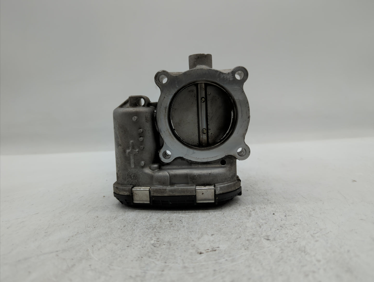 2014-2018 Ford Focus Throttle Body P/N:DS7E-9F991-BB Fits Fits 2014 2015 2016 2017 2018 2019 OEM Used Auto Parts - Oemusedau