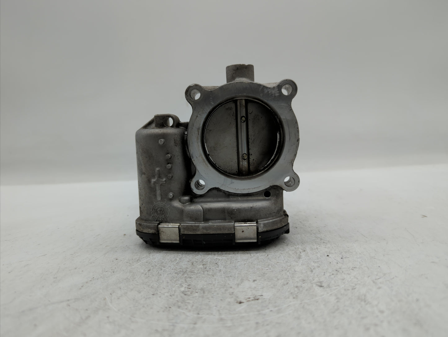 2014-2018 Ford Focus Throttle Body P/N:DS7E-9F991-BB Fits Fits 2014 2015 2016 2017 2018 2019 OEM Used Auto Parts - Oemusedau