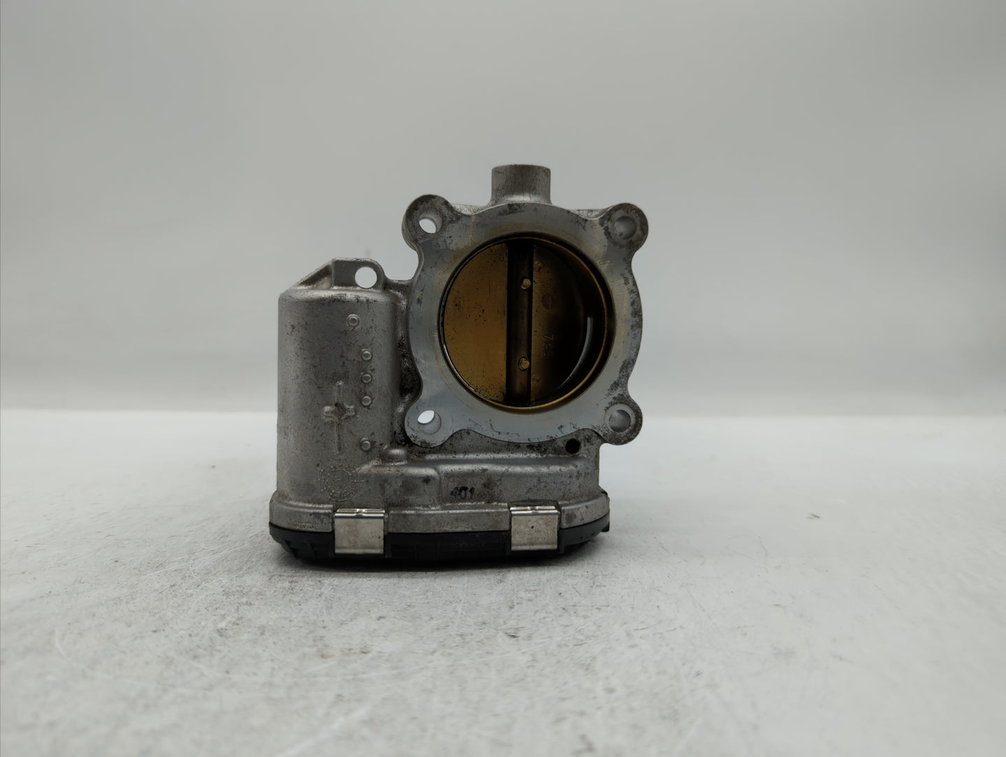2014-2018 Ford Focus Throttle Body P/N:DS7E-9F991-BB Fits Fits 2014 2015 2016 2017 2018 2019 OEM Used Auto Parts - Oemusedau