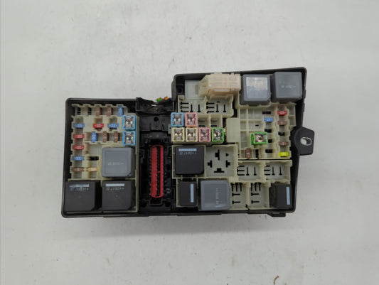 2012-2014 Ford Focus Fusebox Fuse Box Panel Relay Module P/N:AV6T-14A142-AB AV6T-14A142-AA, FU4T-14K733 Fits Fits 2012 2013 2014 OEM Used Auto Parts