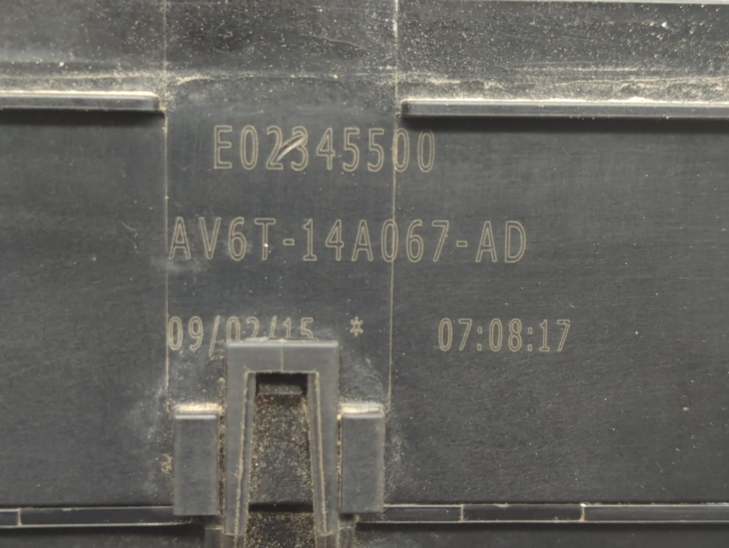 2012-2014 Ford Focus Fusebox Fuse Box Panel Relay Module P/N:AV6T-14A142-AB AV6T-14A142-AA, FU4T-14K733 Fits Fits 2012 2013 