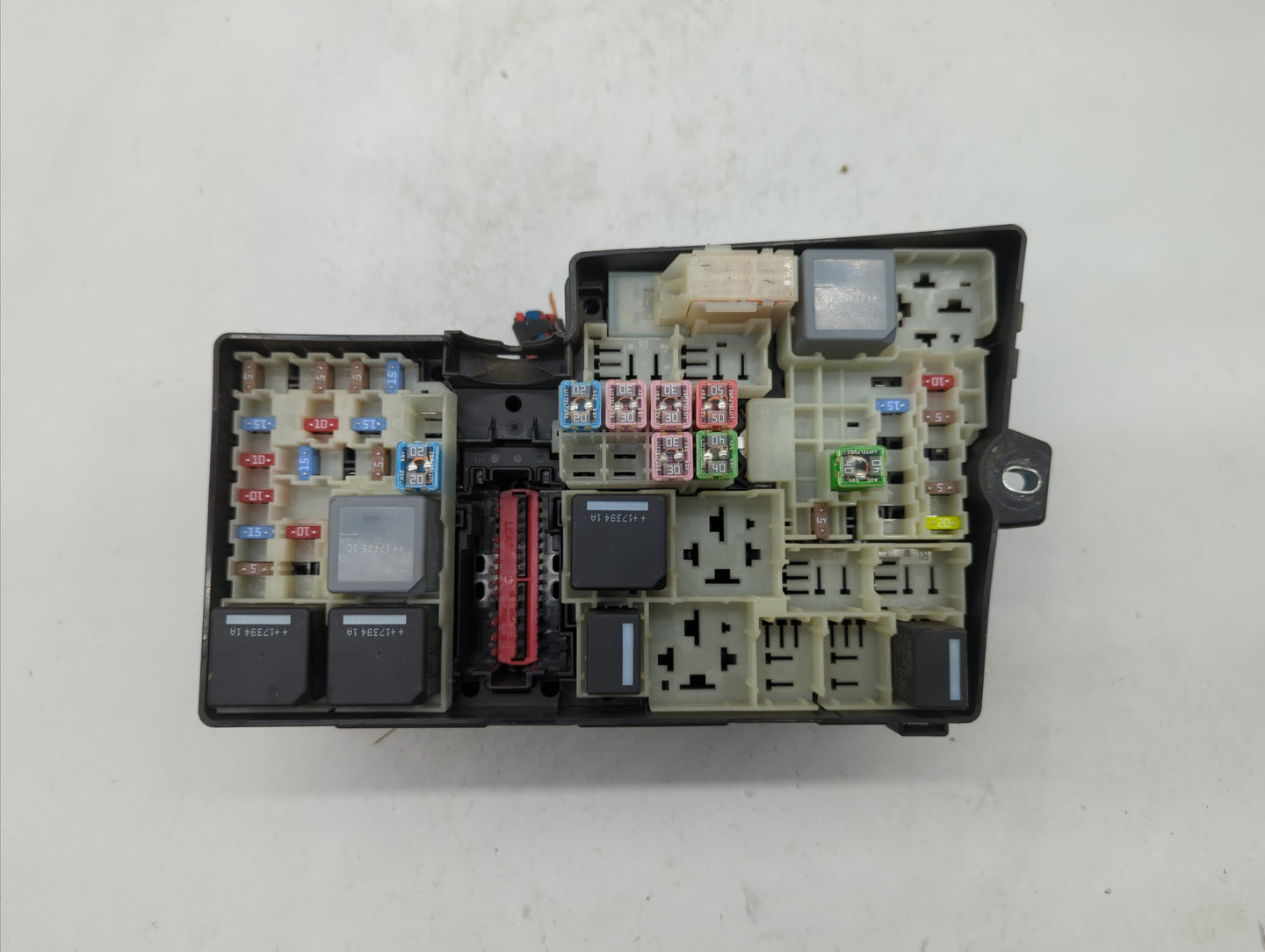 2012-2014 Ford Focus Fusebox Fuse Box Panel Relay Module P/N:AV6T-14A142-AB AV6T-14A142-AA, FU4T-14K733 Fits Fits 2012 2013 