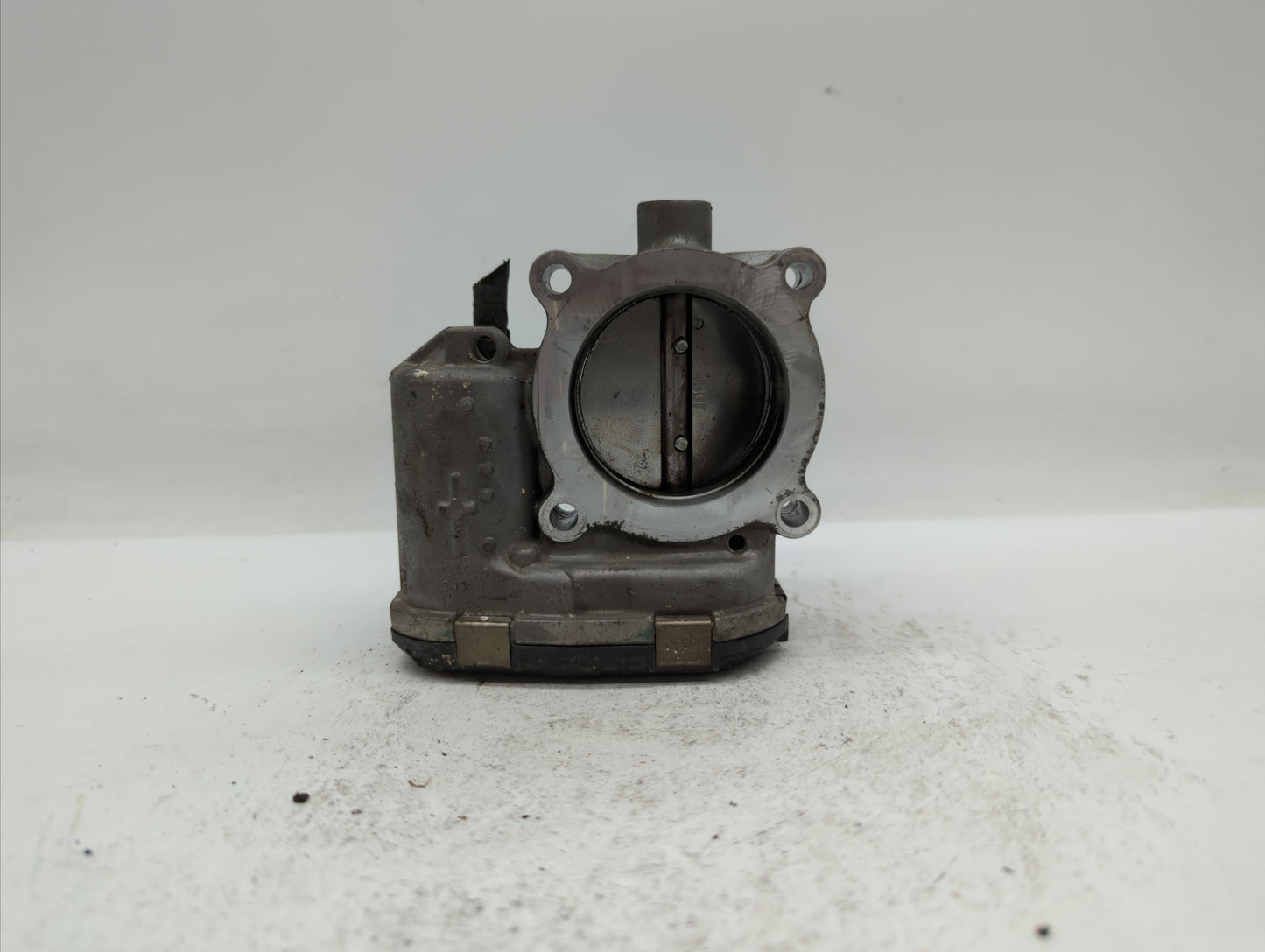 2014-2018 Ford Focus Throttle Body P/N:DS7E-9F991-BB Fits Fits 2014 2015 2016 2017 2018 2019 OEM Used Auto Parts - Oemusedau