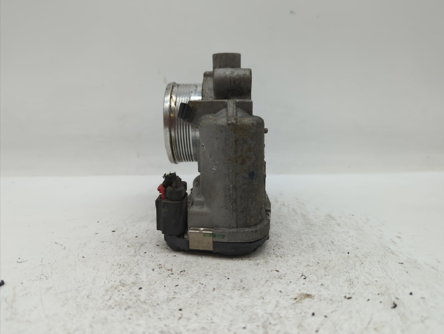 2014-2018 Ford Focus Throttle Body P/N:DS7E-9F991-BB Fits Fits 2014 2015 2016 2017 2018 2019 OEM Used Auto Parts - Oemusedau
