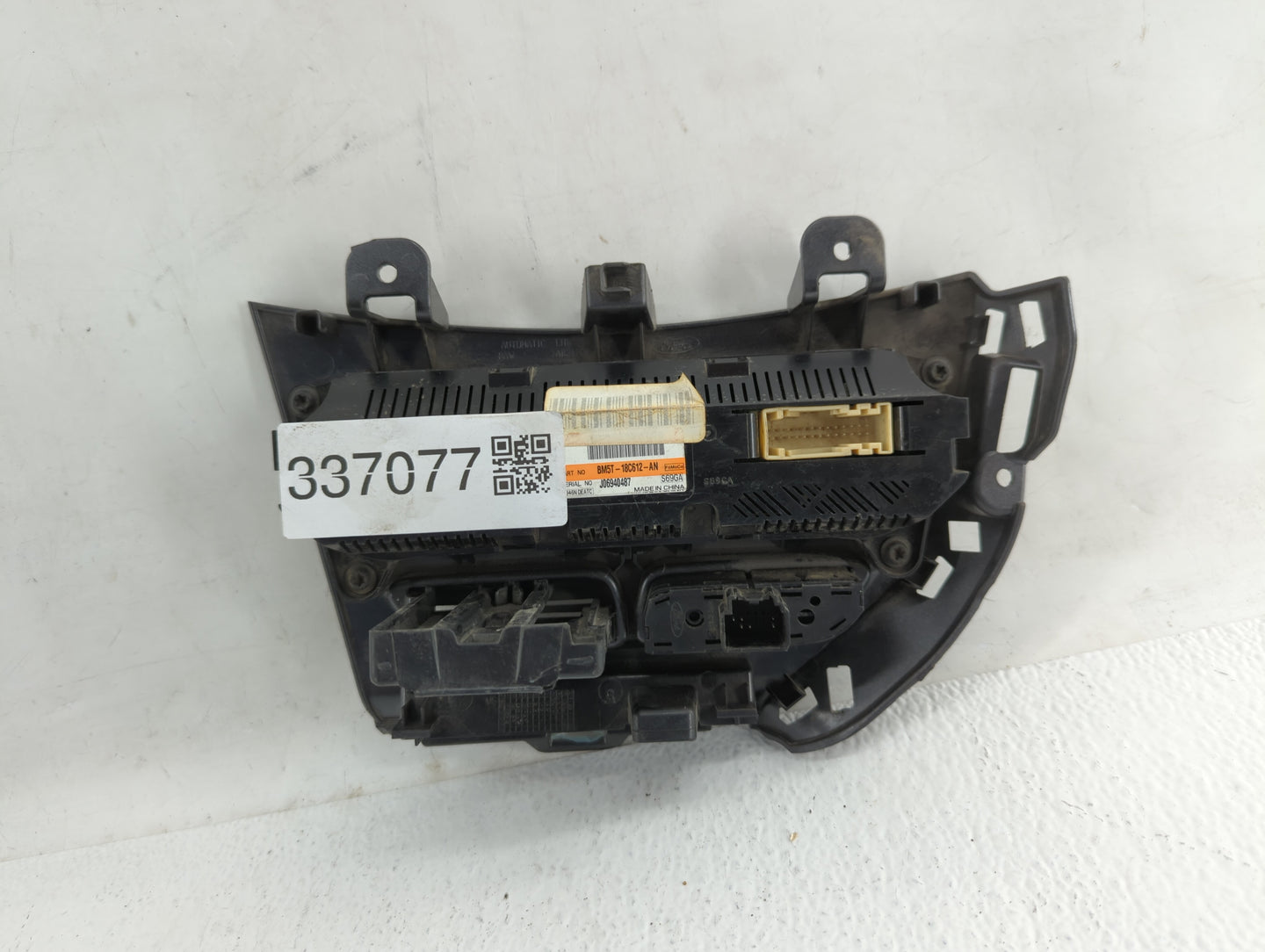 2014 Ford Focus Climate Control Module Temperature AC/Heater Replacement P/N:BM5T-18C612-AN BM5T-18C612-AM Fits OEM Used Aut