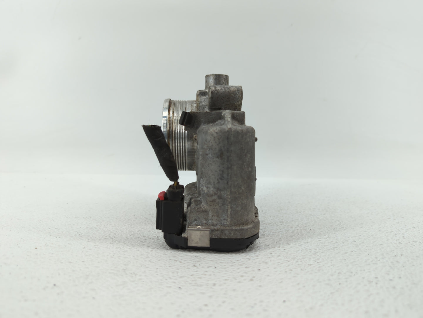 2014-2018 Ford Focus Throttle Body P/N:DS7E-9F991-BB Fits Fits 2014 2015 2016 2017 2018 2019 OEM Used Auto Parts - Oemusedau