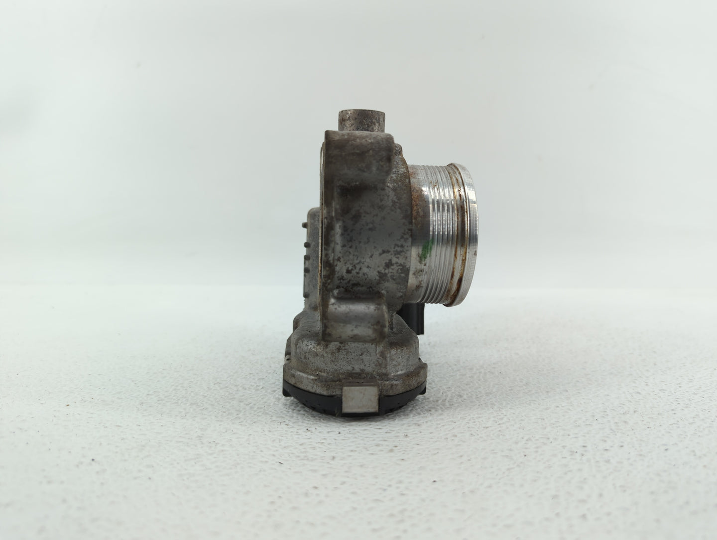 2014-2018 Ford Focus Throttle Body P/N:DS7E-9F991-BB Fits Fits 2014 2015 2016 2017 2018 2019 OEM Used Auto Parts - Oemusedau