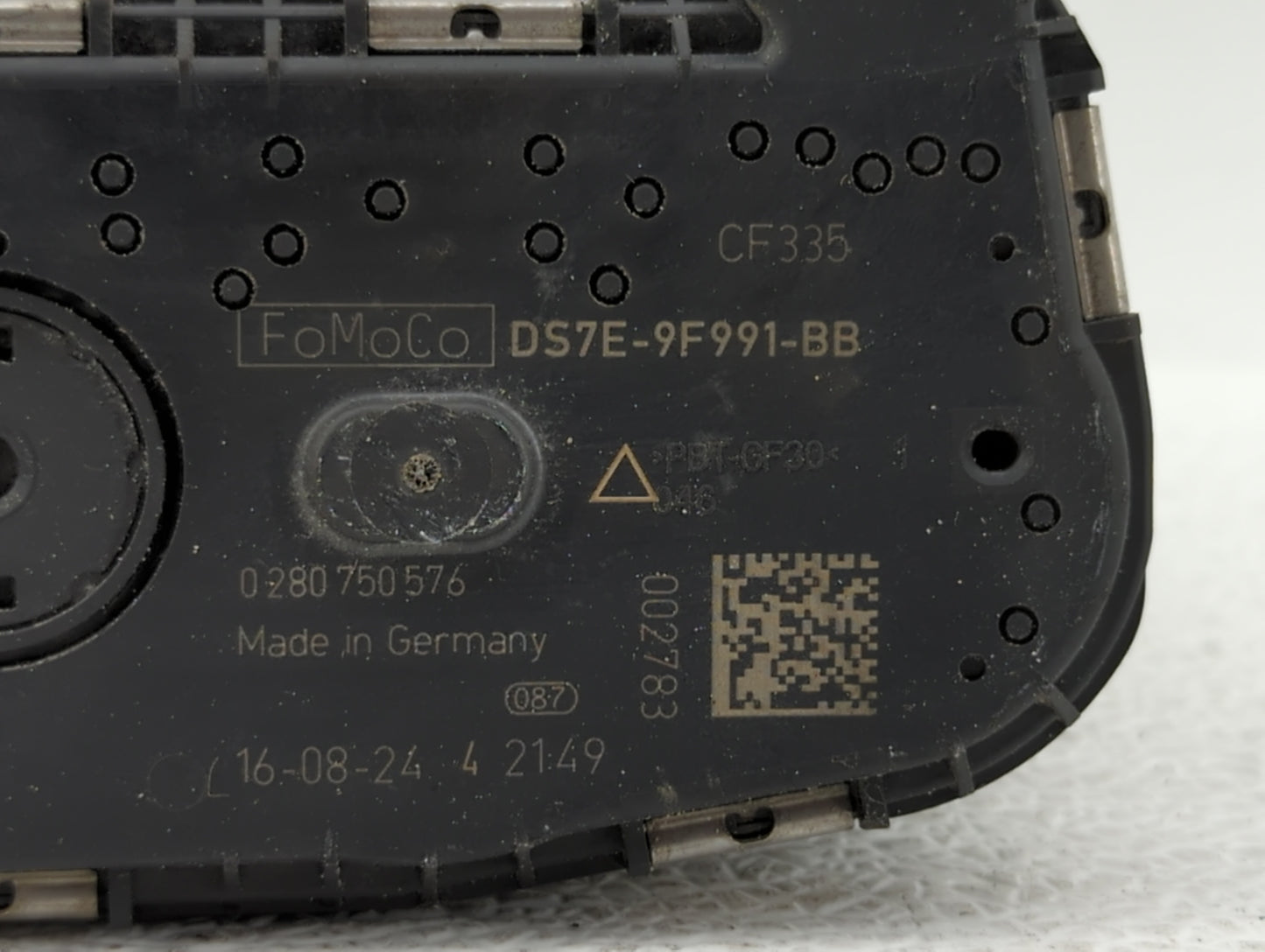 2014-2018 Ford Focus Throttle Body P/N:DS7E-9F991-BB Fits Fits 2014 2015 2016 2017 2018 2019 OEM Used Auto Parts - Oemusedau