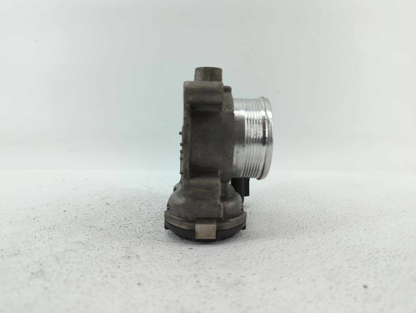 2014-2018 Ford Focus Throttle Body P/N:DS7E-9F991-BB Fits Fits 2014 2015 2016 2017 2018 2019 OEM Used Auto Parts - Oemusedau