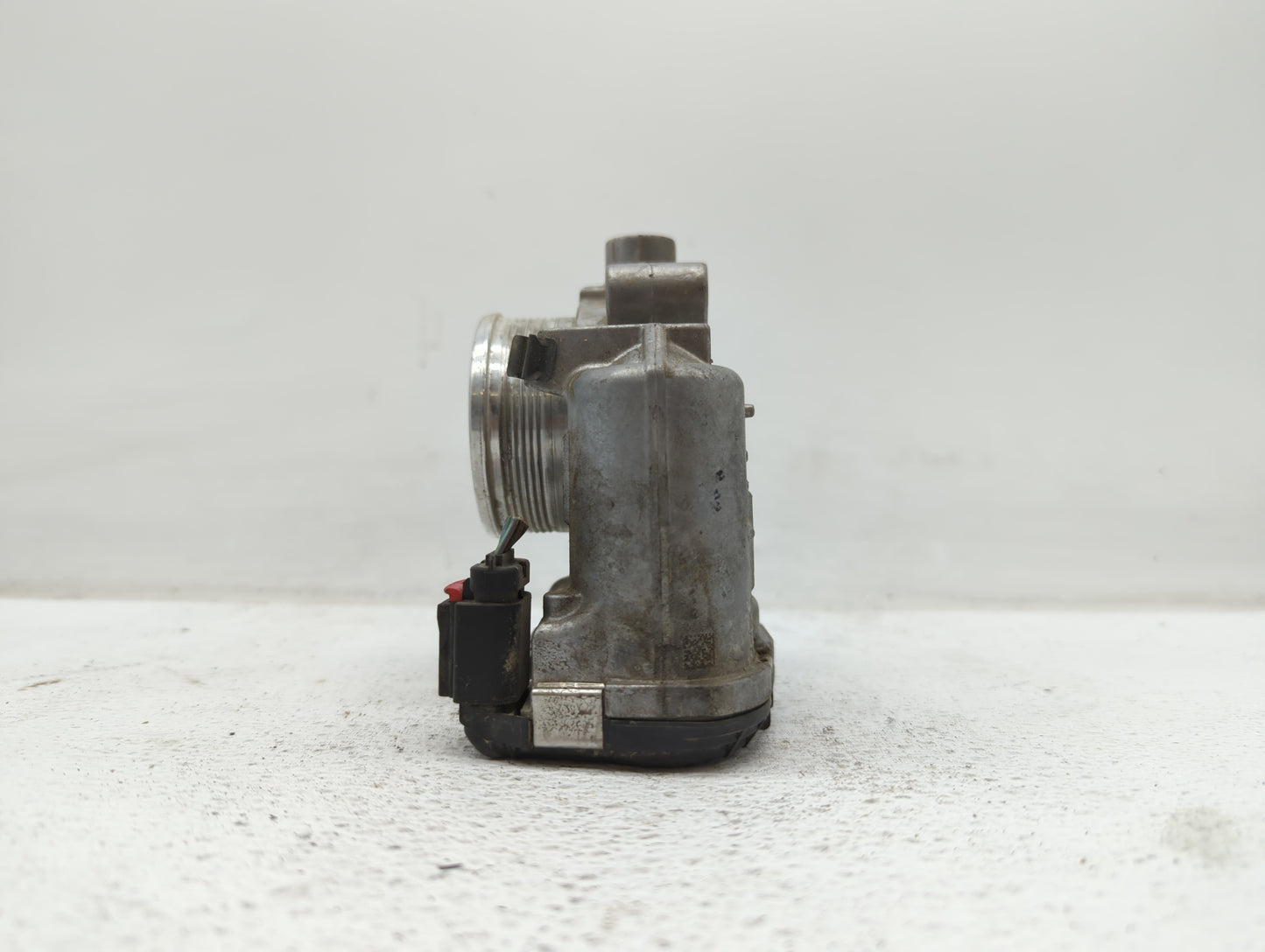 2014-2018 Ford Focus Throttle Body P/N:0 280 750 566 DS7E-9F991-BB Fits Fits 2014 2015 2016 2017 2018 2019 OEM Used Auto Par