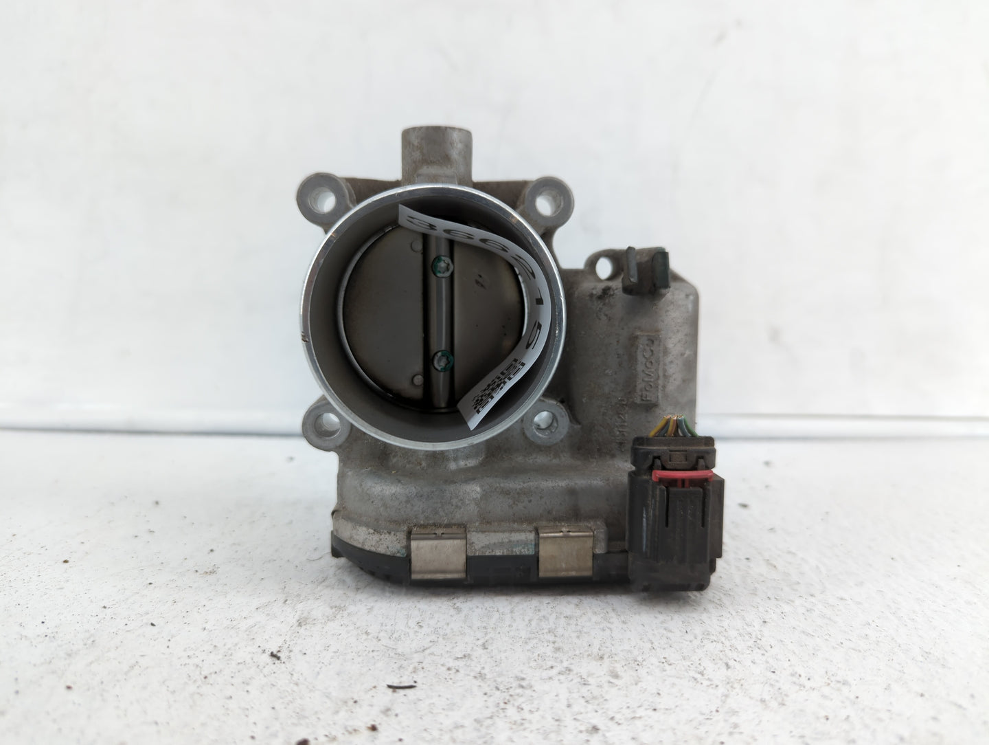 2014-2018 Ford Focus Throttle Body P/N:0 280 750 566 DS7E-9F991-BB Fits Fits 2014 2015 2016 2017 2018 2019 OEM Used Auto Par