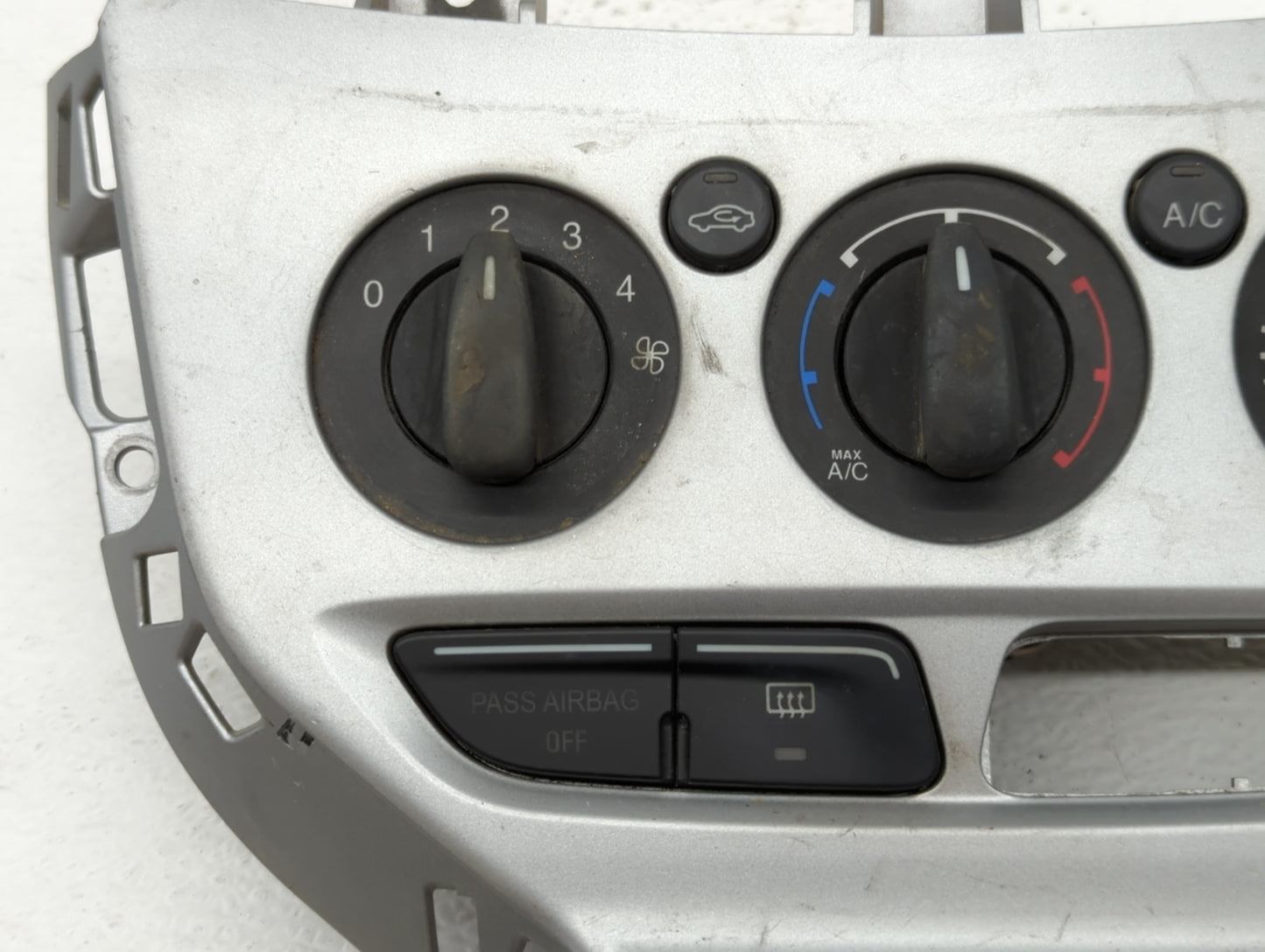 2013-2014 Ford Focus Climate Control Module Temperature AC/Heater Replacement P/N:E1062773 CM5T-19980-AF Fits Fits 2013 2014