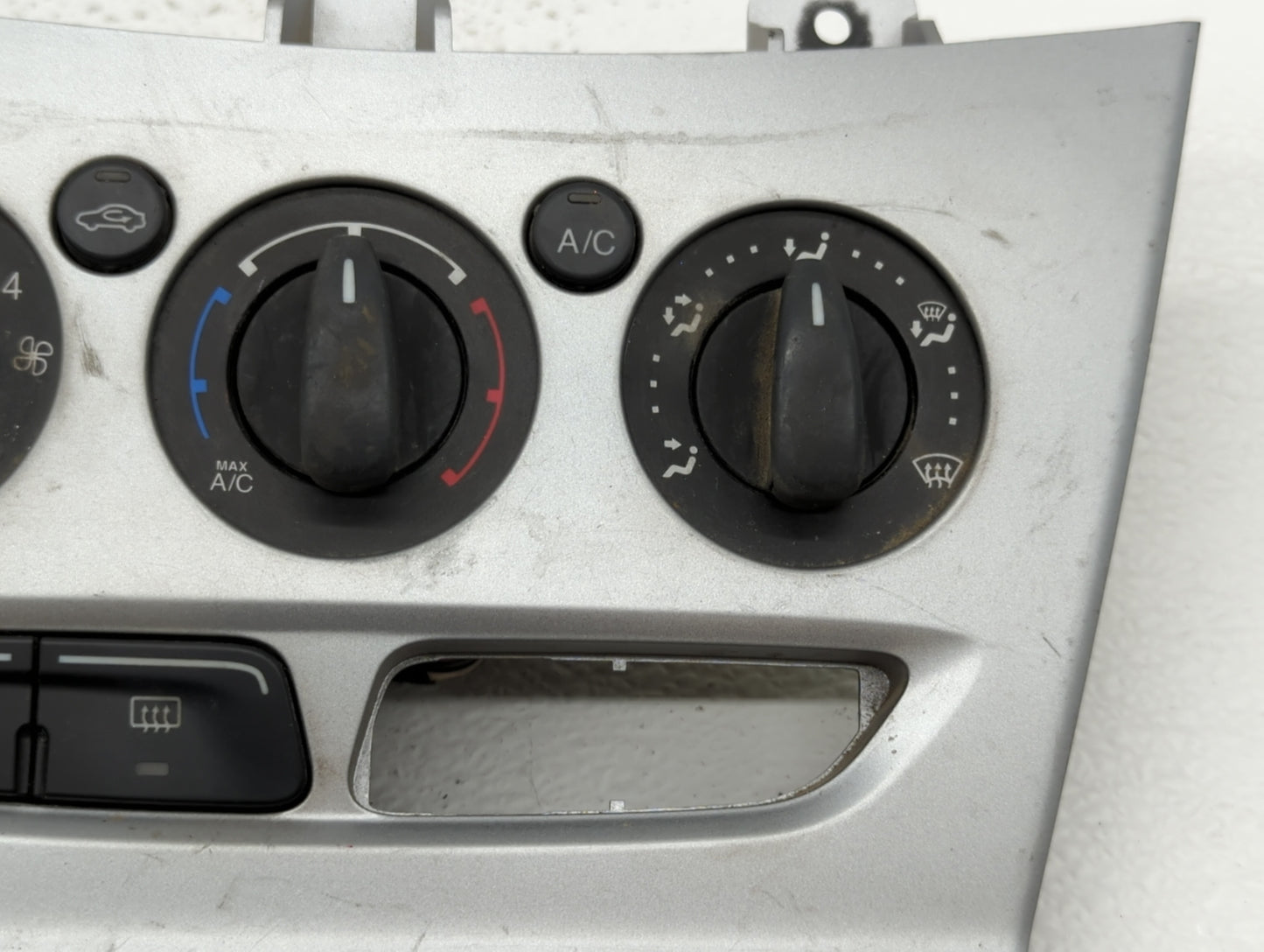 2013-2014 Ford Focus Climate Control Module Temperature AC/Heater Replacement P/N:E1062773 CM5T-19980-AF Fits Fits 2013 2014