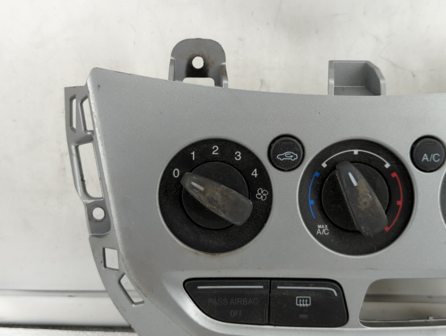 2013-2014 Ford Focus Climate Control Module Temperature AC/Heater Replacement P/N:E1062773 CM5T-19980-AF Fits Fits 2013 2014