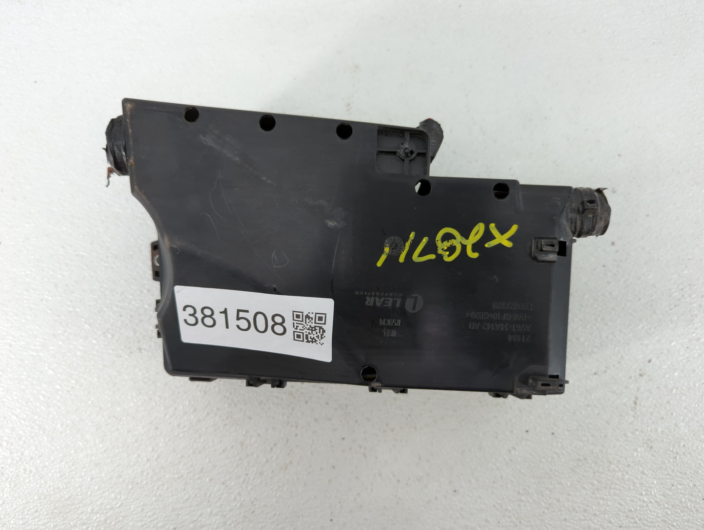 2012-2014 Ford Focus Fusebox Fuse Box Panel Relay Module P/N:AV6T-14A067-AC EV4T-14K733, AV6T-14A142-AB Fits Fits 2012 2013 