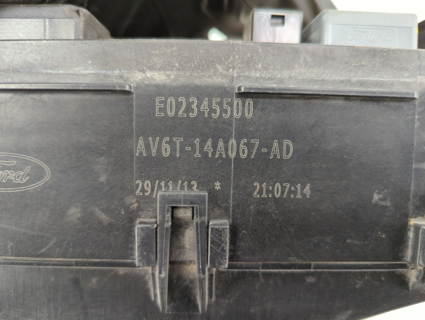 2012-2014 Ford Focus Fusebox Fuse Box Panel Relay Module P/N:AV6T-14A067-AC EV4T-14K733, AV6T-14A142-AB Fits Fits 2012 2013 