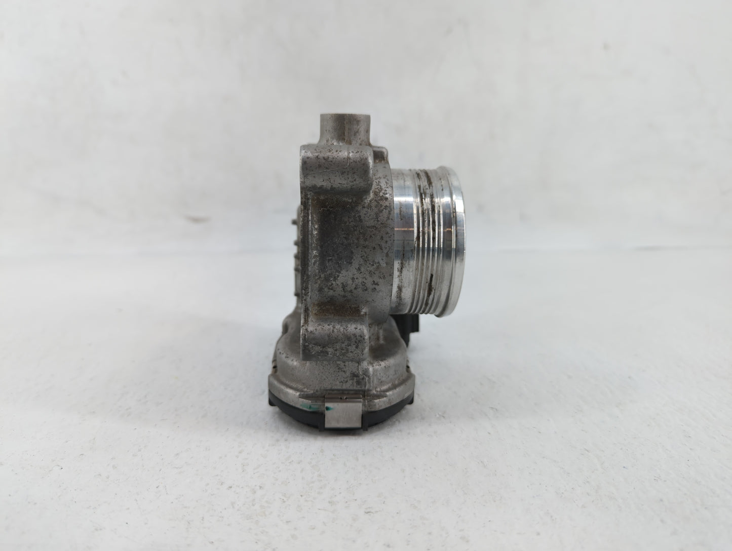 2014-2018 Ford Focus Throttle Body P/N:0 280 750 566 DS7E-9F991-BB Fits Fits 2014 2015 2016 2017 2018 2019 OEM Used Auto Par