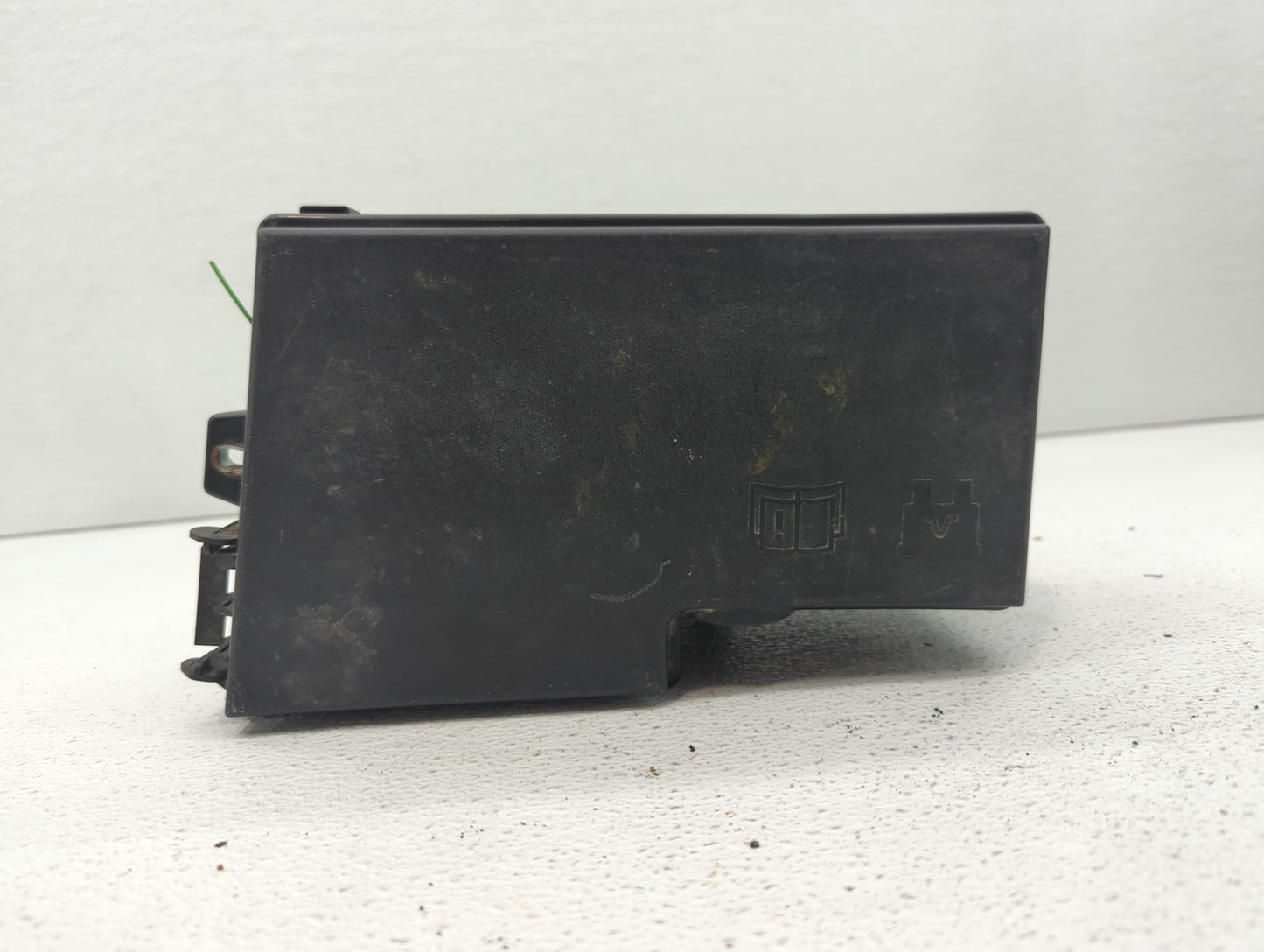 2012-2014 Ford Focus Fusebox Fuse Box Panel Relay Module P/N:AV6T-14A067-AC EV4T-14K733, AV6T-14A142-AB Fits Fits 2012 2013 