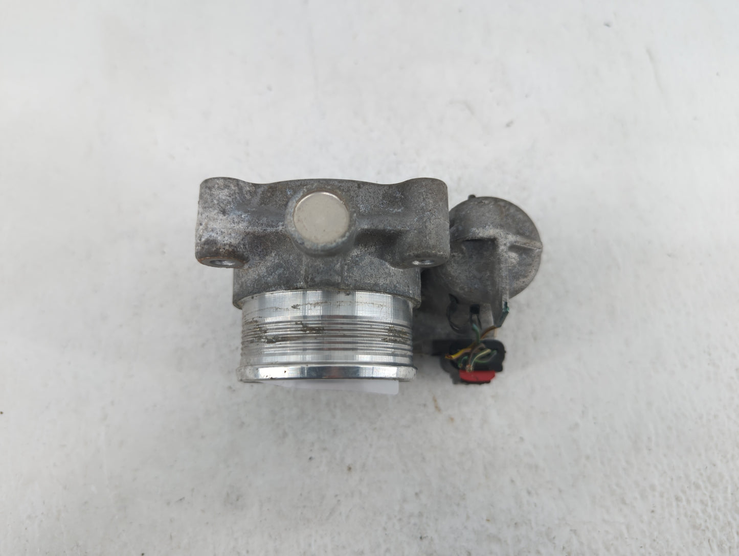 2014-2018 Ford Focus Throttle Body P/N:0 280 750 566 DS7E-9F991-BB Fits Fits 2014 2015 2016 2017 2018 2019 OEM Used Auto Par