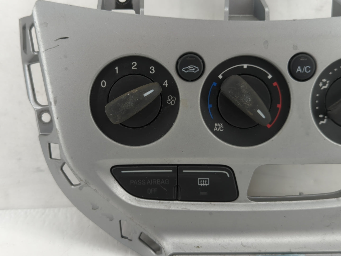 2013-2014 Ford Focus Climate Control Module Temperature AC/Heater Replacement P/N:E1062773 CM5T-19980-AF Fits Fits 2013 2014