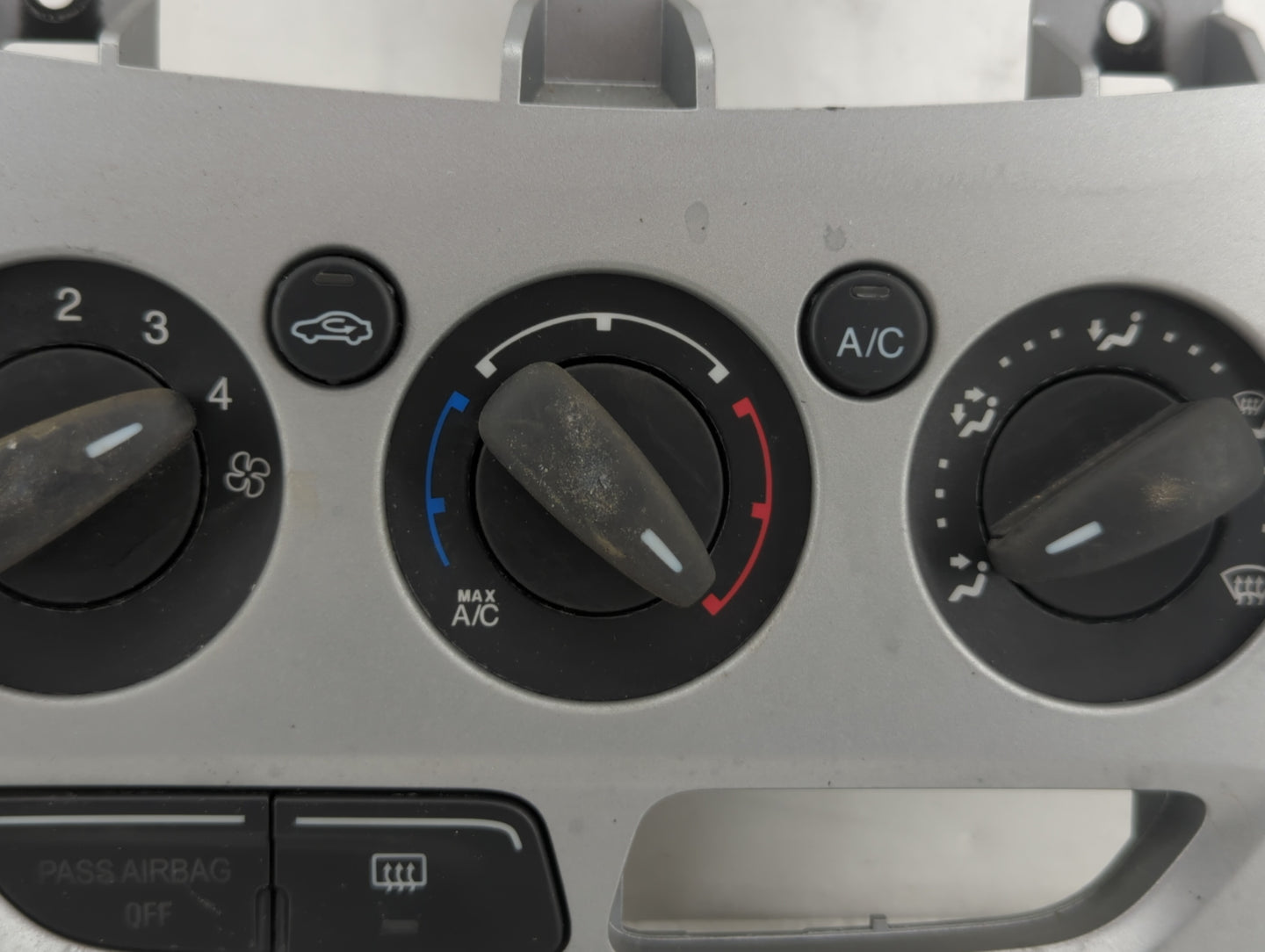 2013-2014 Ford Focus Climate Control Module Temperature AC/Heater Replacement P/N:E1062773 CM5T-19980-AF Fits Fits 2013 2014
