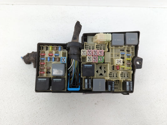 2012-2014 Ford Focus Fusebox Fuse Box Panel Relay Module P/N:AV6T-14A067-AC EV4T-14K733, AV6T-14A142-AB Fits Fits 2012 2013 2014 OEM Used Auto Parts