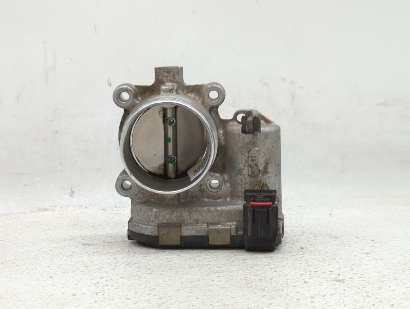 2014-2018 Ford Focus Throttle Body P/N:DS7E-9F991-BB Fits Fits 2014 2015 2016 2017 2018 2019 OEM Used Auto Parts - Oemusedau