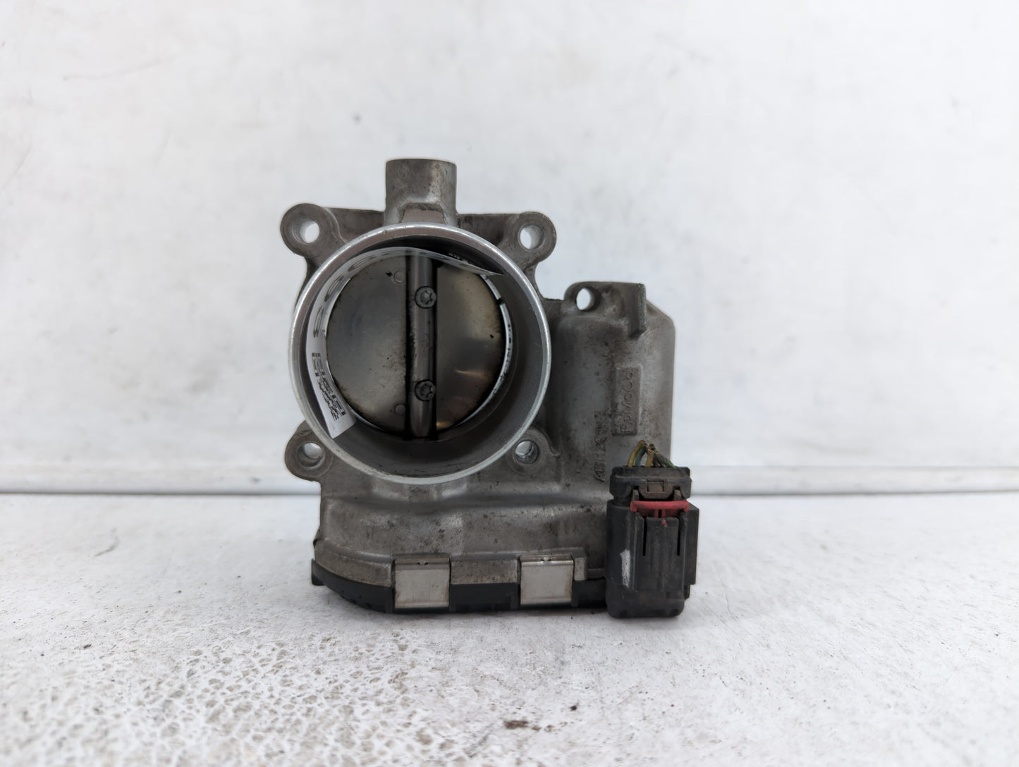 2014-2018 Ford Focus Throttle Body P/N:DS7E-9F991-BB Fits Fits 2014 2015 2016 2017 2018 2019 2020 2021 2022 OEM Used Auto Pa