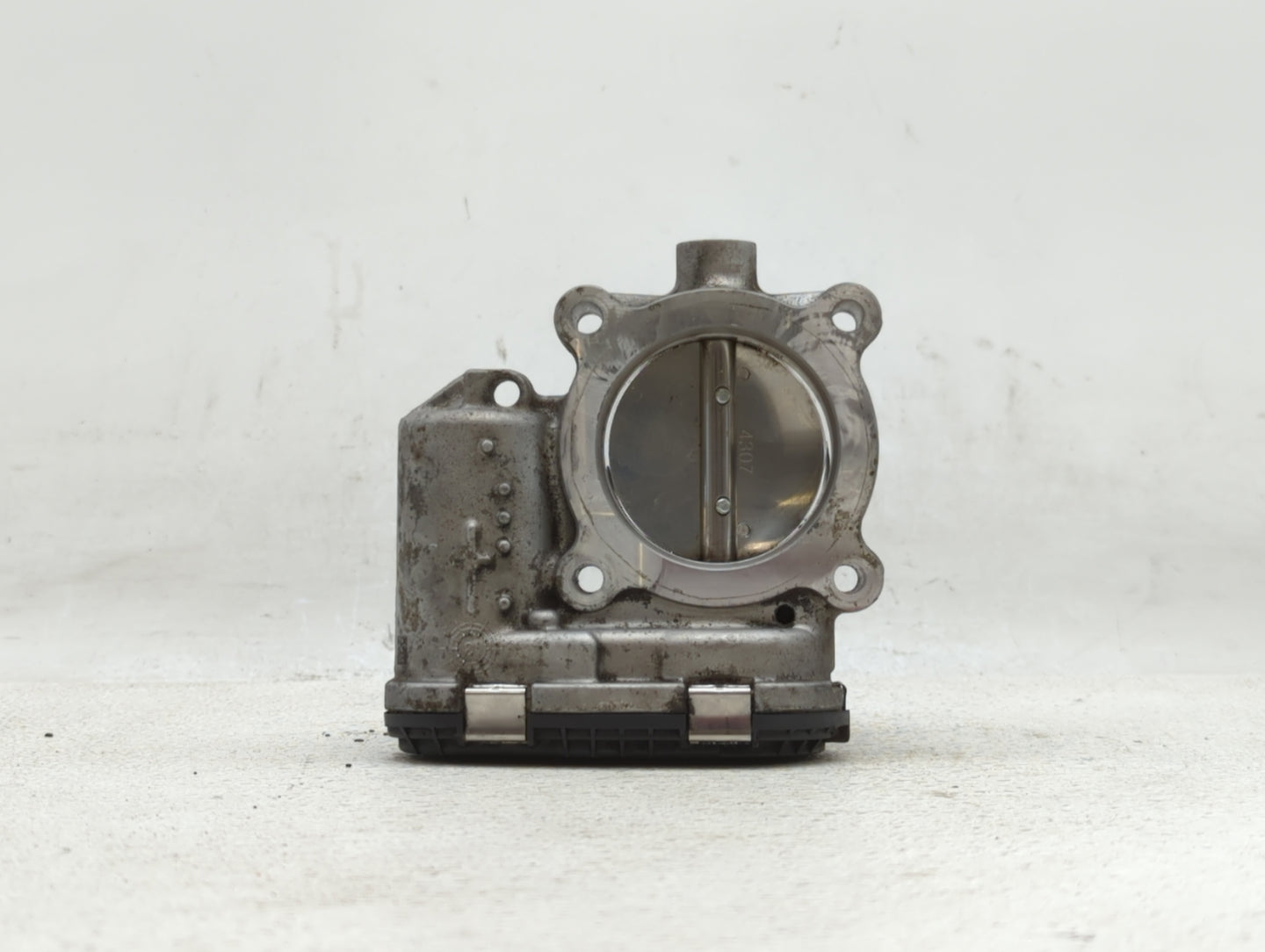 2014-2018 Ford Focus Throttle Body P/N:DS7E-9F991-BB Fits Fits 2014 2015 2016 2017 2018 2019 OEM Used Auto Parts - Oemusedau