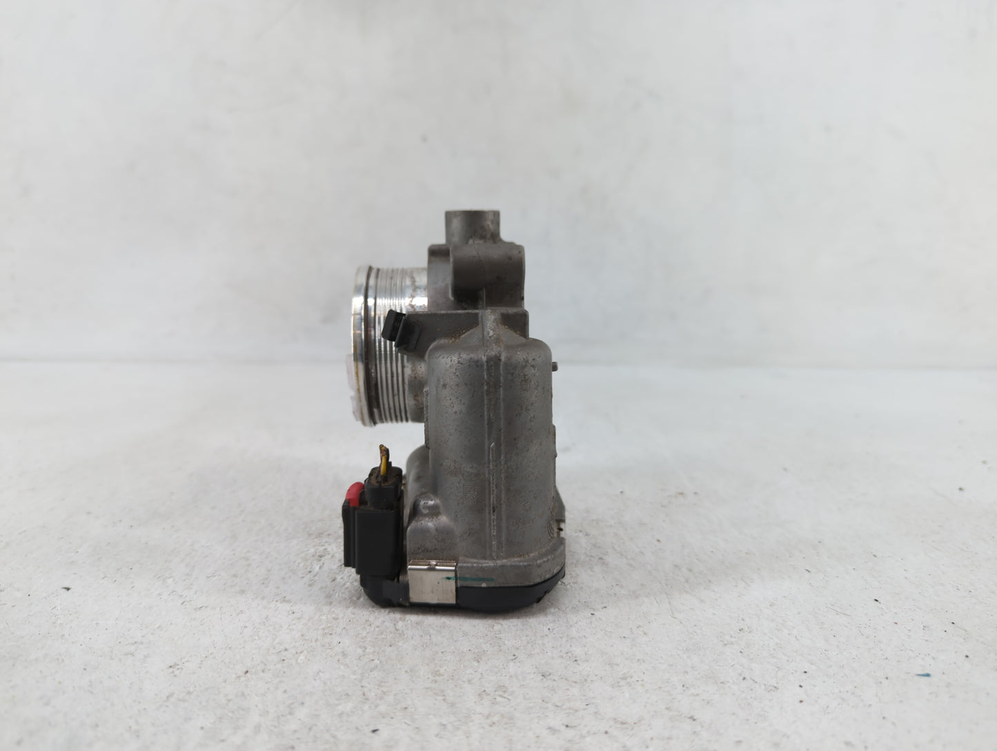 2014-2018 Ford Focus Throttle Body P/N:DS7E-9F991-BB Fits Fits 2014 2015 2016 2017 2018 2019 OEM Used Auto Parts - Oemusedau