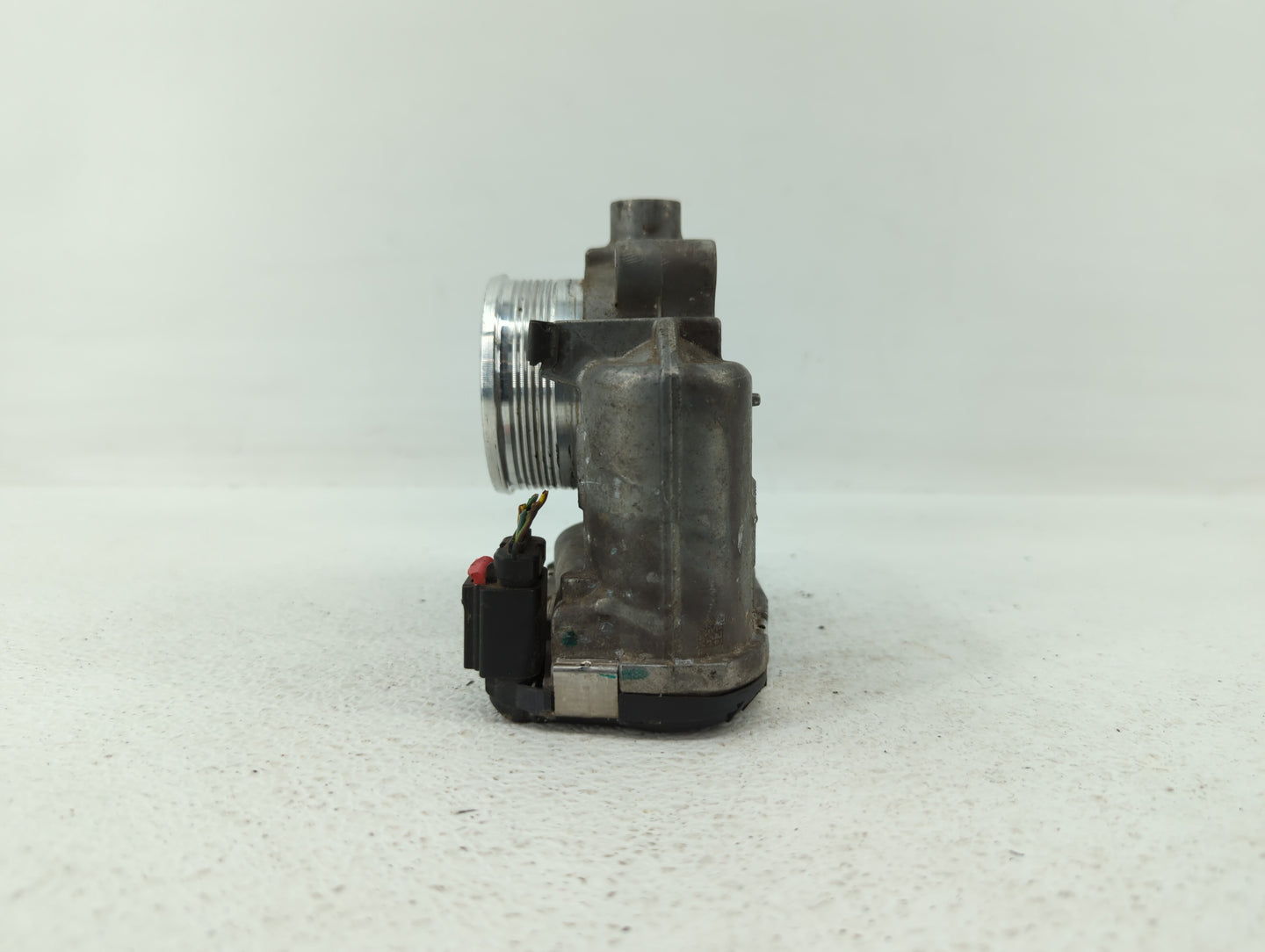 2014-2018 Ford Focus Throttle Body P/N:DS7E-9F991-BB Fits Fits 2014 2015 2016 2017 2018 2019 OEM Used Auto Parts - Oemusedau