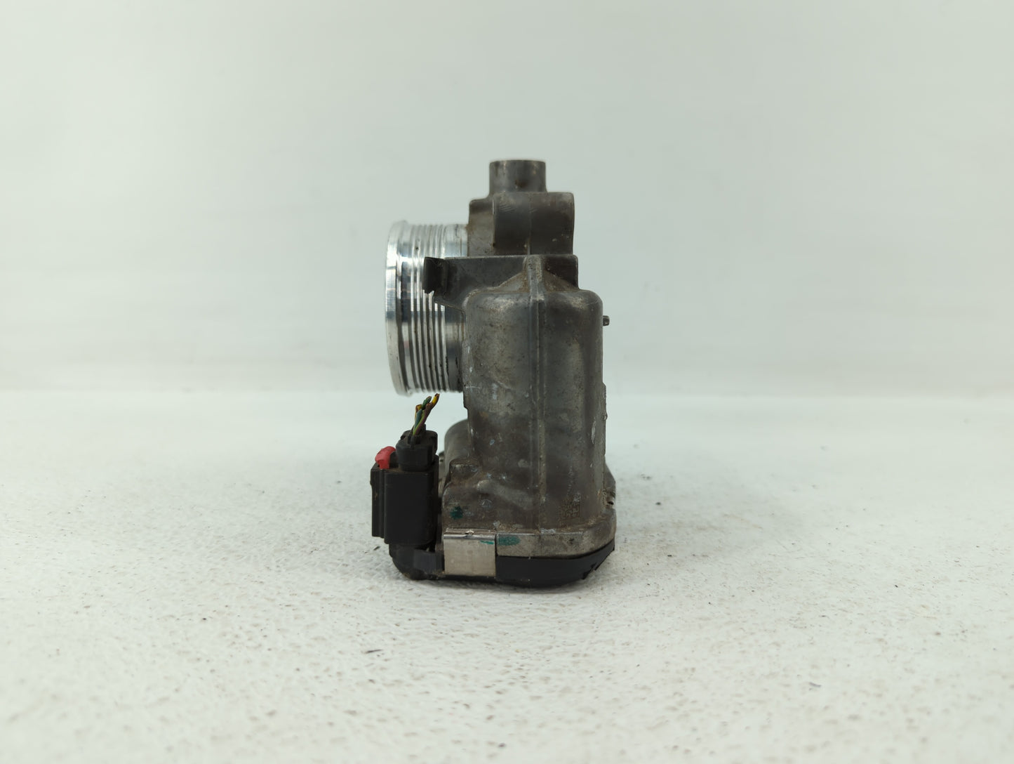 2014-2018 Ford Focus Throttle Body P/N:DS7E-9F991-BB Fits Fits 2014 2015 2016 2017 2018 2019 OEM Used Auto Parts - Oemusedau