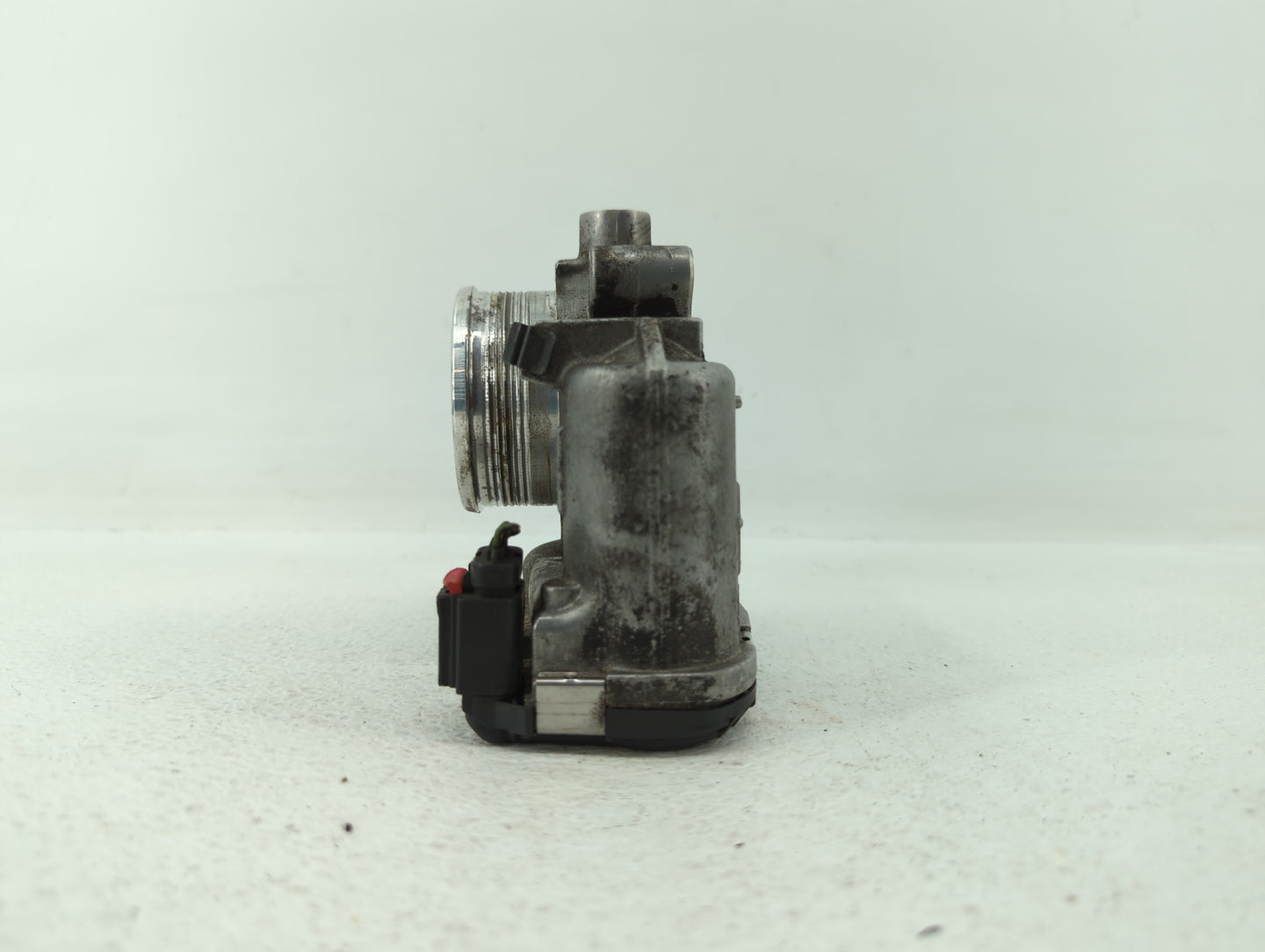 2014-2018 Ford Focus Throttle Body P/N:DS7E-9F991-BB Fits Fits 2014 2015 2016 2017 2018 2019 OEM Used Auto Parts - Oemusedau