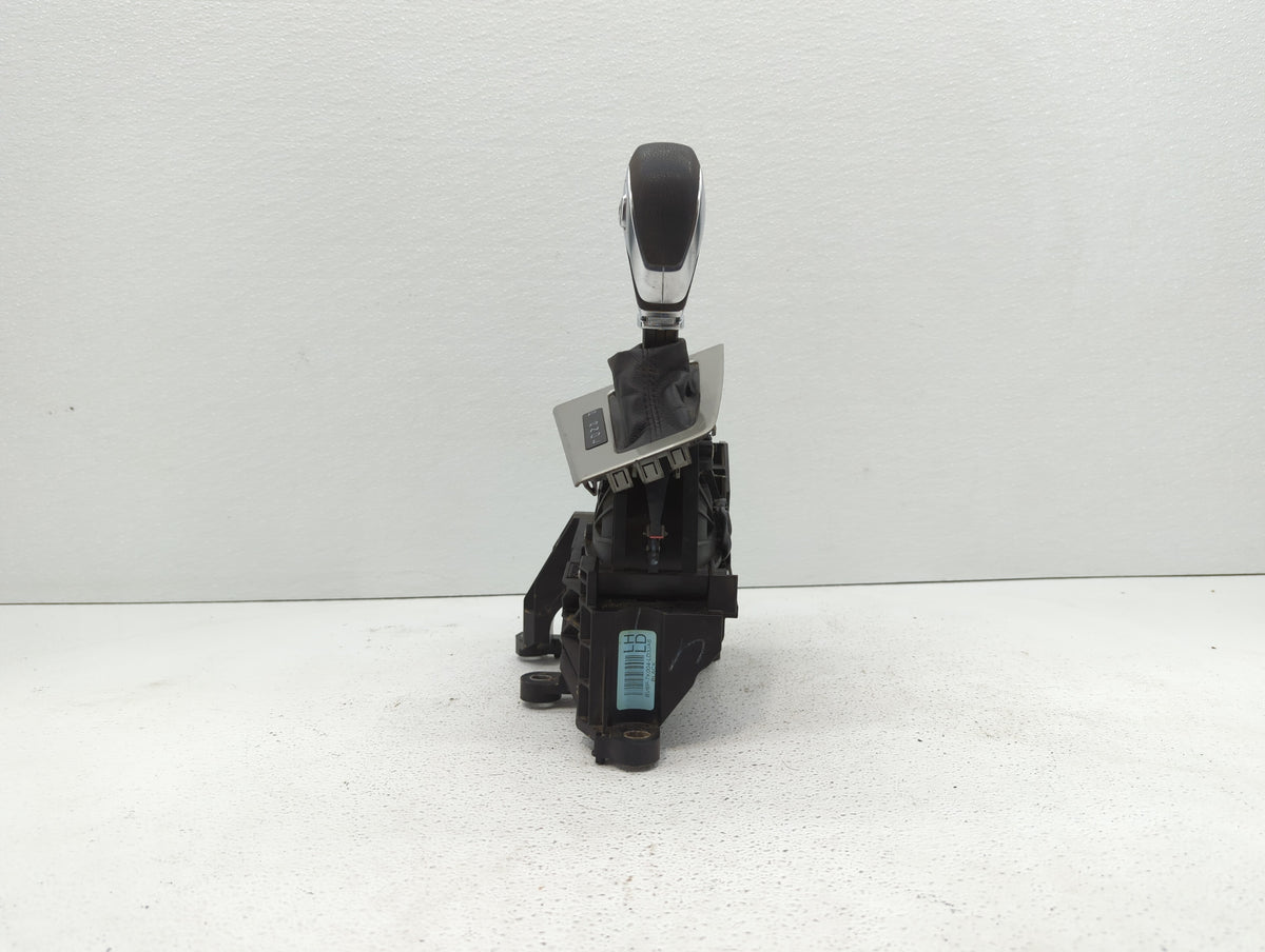 2014 Ford Focus Floor Console Assembly Shifter Black 410624 - Oemusedautoparts1.com