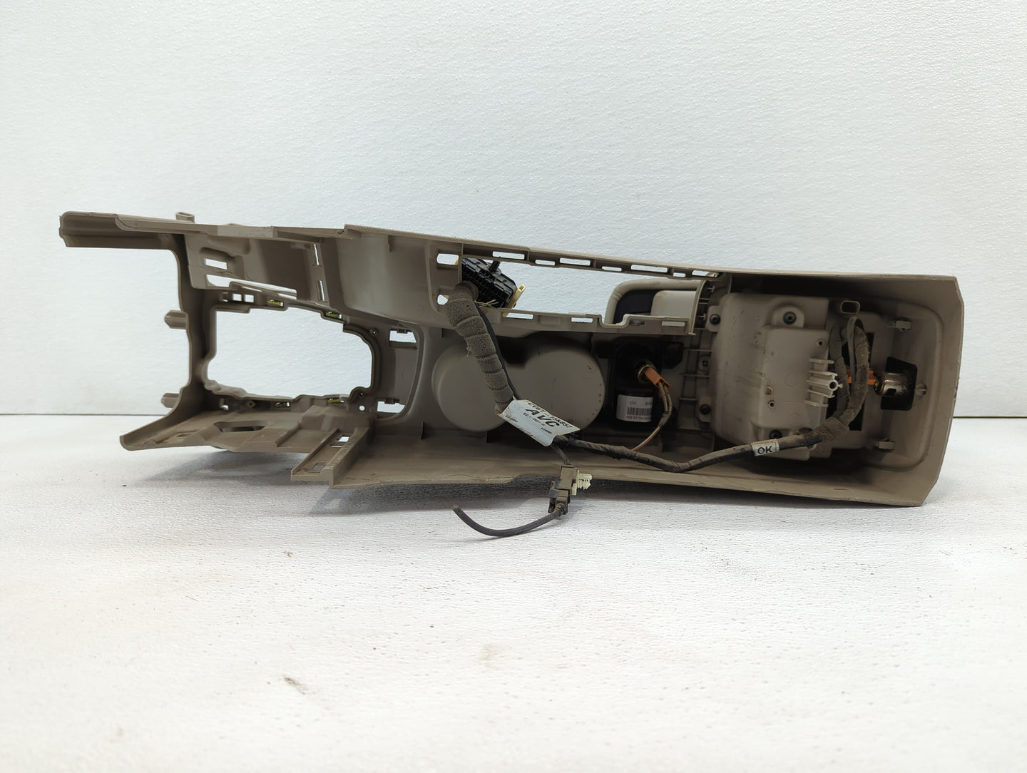 2012-2014 Ford Focus Overhead Roof Console Interior Dome Light - Oemusedautoparts1.com