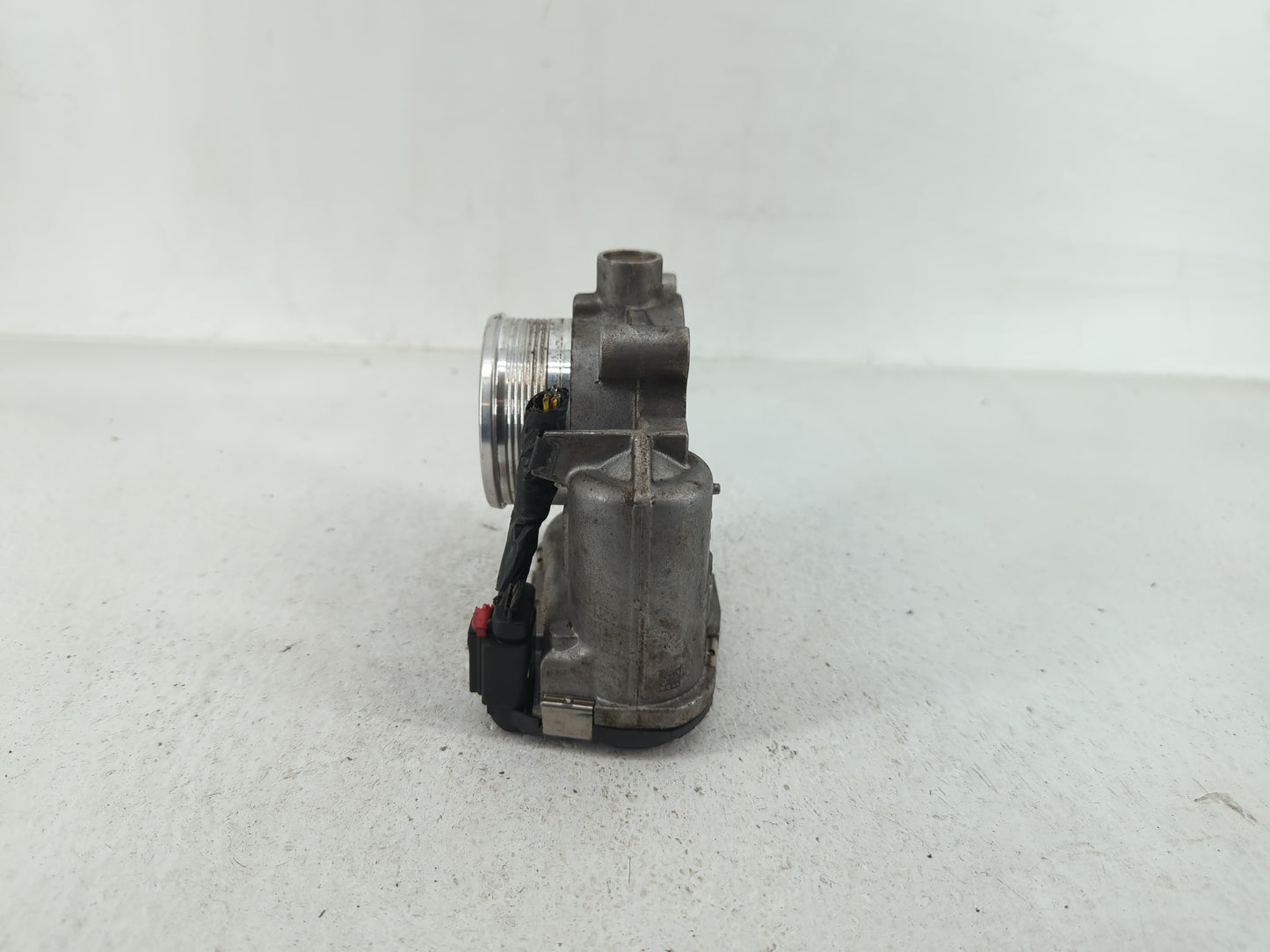2014-2018 Ford Focus Throttle Body P/N:DS7E-9F991-BD DS7E-9F991-BB Fits Fits 2014 2015 2016 2017 2018 2019 2020 2021 2022 OE