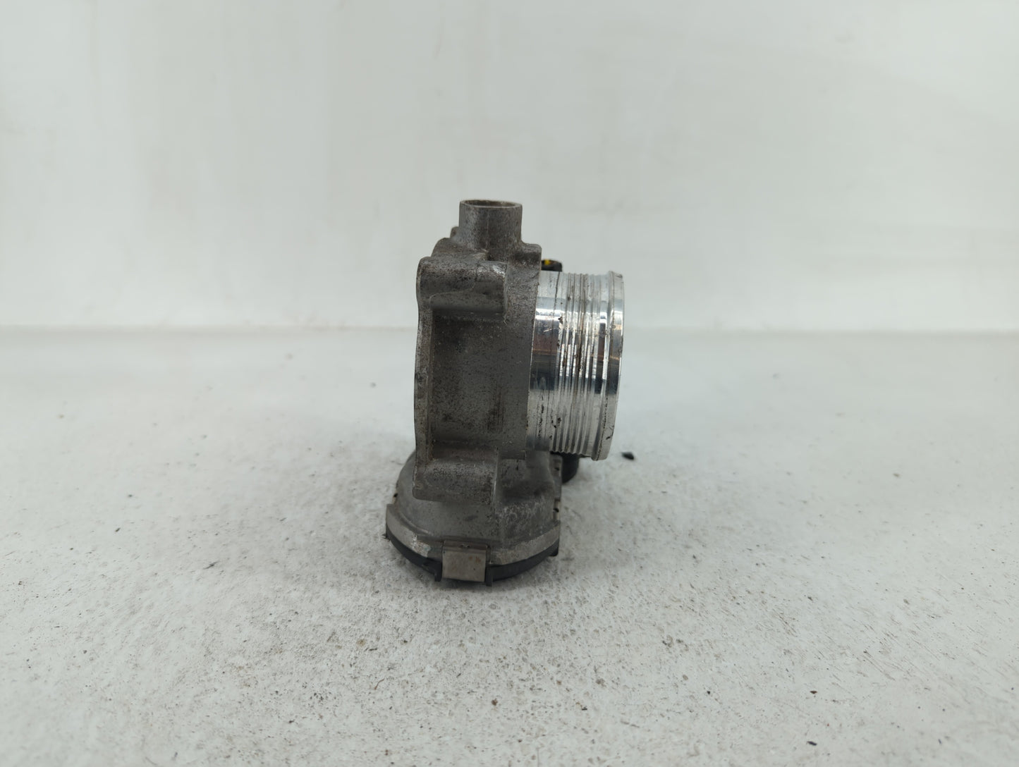 2014-2018 Ford Focus Throttle Body P/N:DS7E-9F991-BB Fits Fits 2014 2015 2016 2017 2018 2019 2020 2021 2022 OEM Used Auto Pa