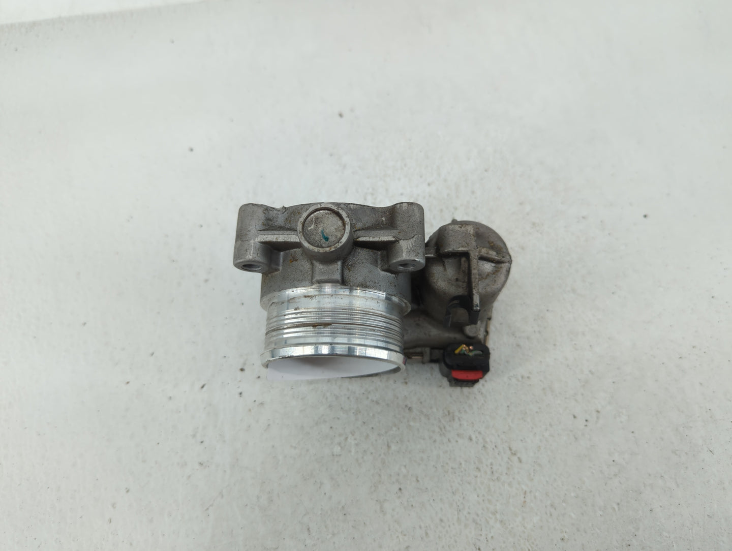 2014-2018 Ford Focus Throttle Body P/N:DS7E-9F991-BB Fits Fits 2014 2015 2016 2017 2018 2019 2020 2021 2022 OEM Used Auto Pa