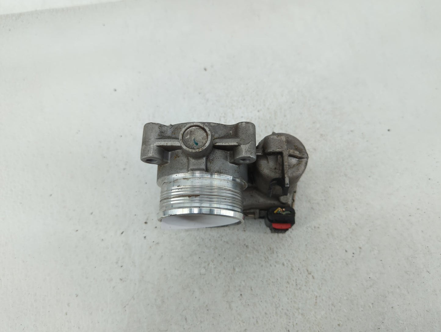 2014-2018 Ford Focus Throttle Body P/N:DS7E-9F991-BB Fits Fits 2014 2015 2016 2017 2018 2019 2020 2021 2022 OEM Used Auto Pa