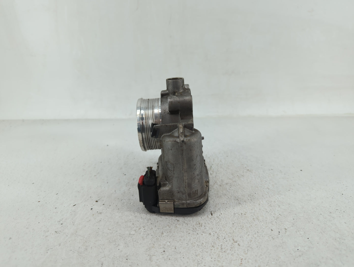 2014-2018 Ford Focus Throttle Body P/N:DS7E-9F991-BB Fits Fits 2014 2015 2016 2017 2018 2019 2020 2021 2022 OEM Used Auto Pa