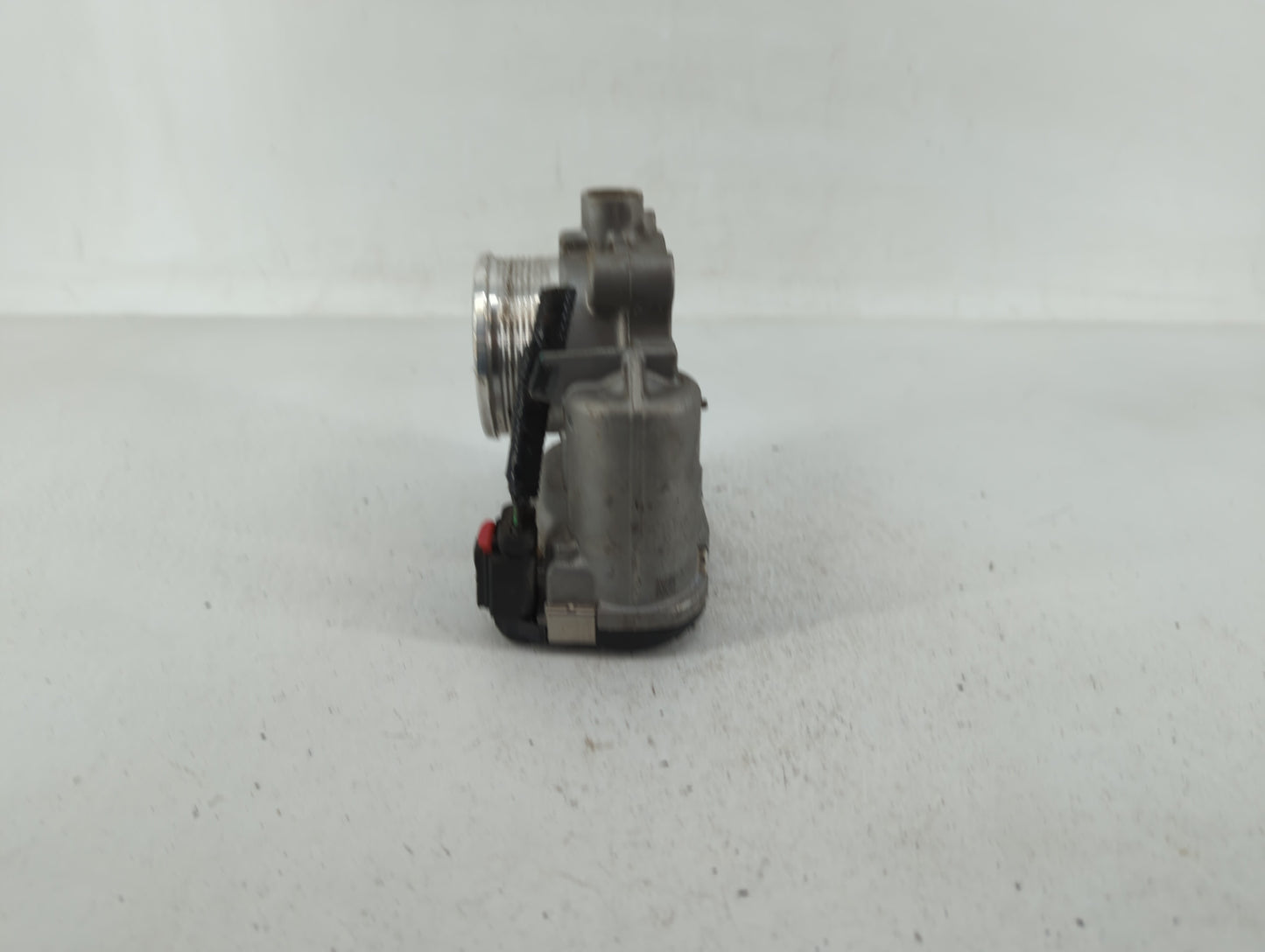 2014-2018 Ford Focus Throttle Body P/N:DS7E-9F991-BD DS7E-9F991-BB Fits Fits 2014 2015 2016 2017 2018 2019 2020 2021 2022 OE