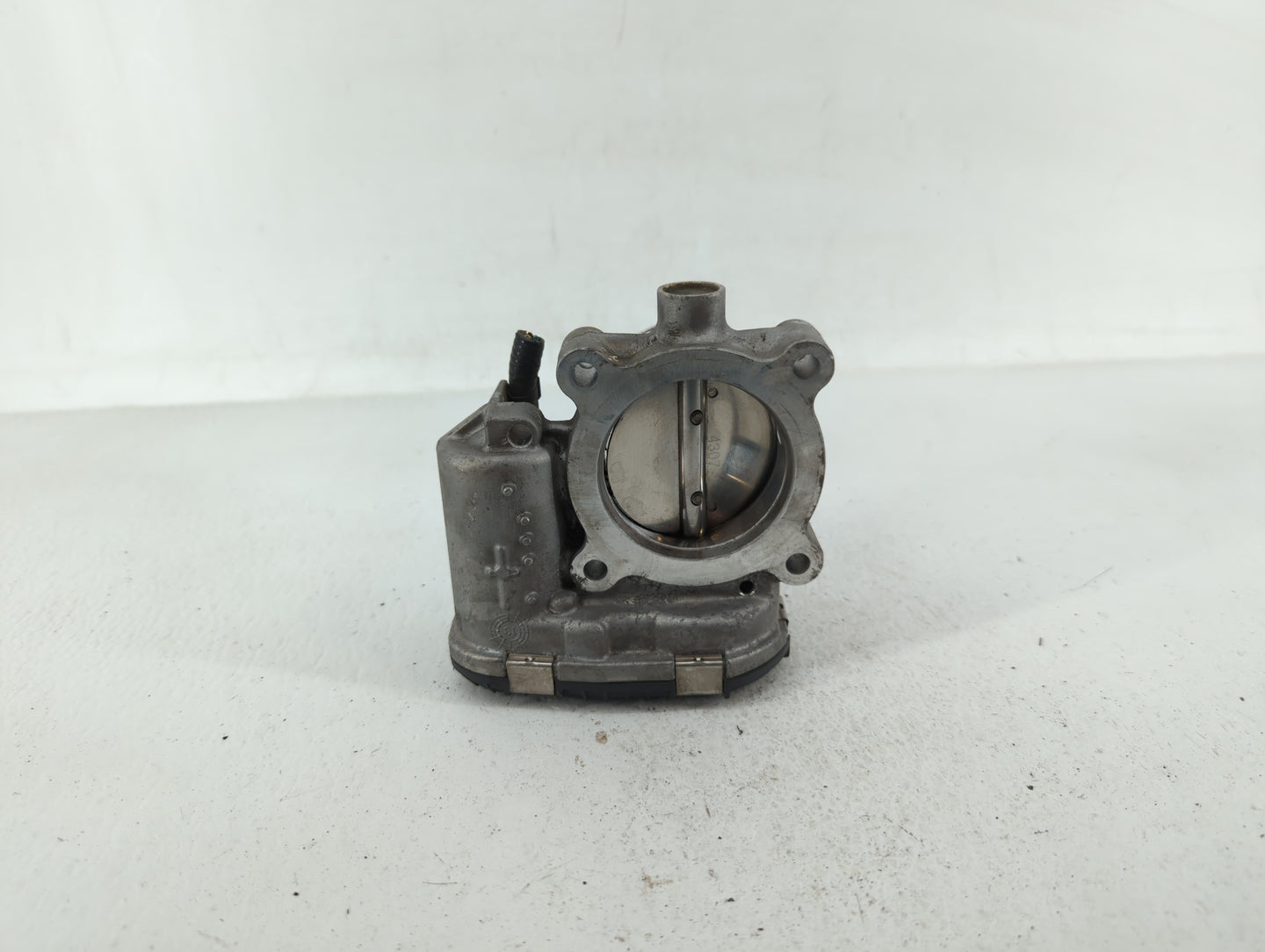 2014-2018 Ford Focus Throttle Body P/N:DS7E-9F991-BD DS7E-9F991-BB Fits Fits 2014 2015 2016 2017 2018 2019 2020 2021 2022 OE
