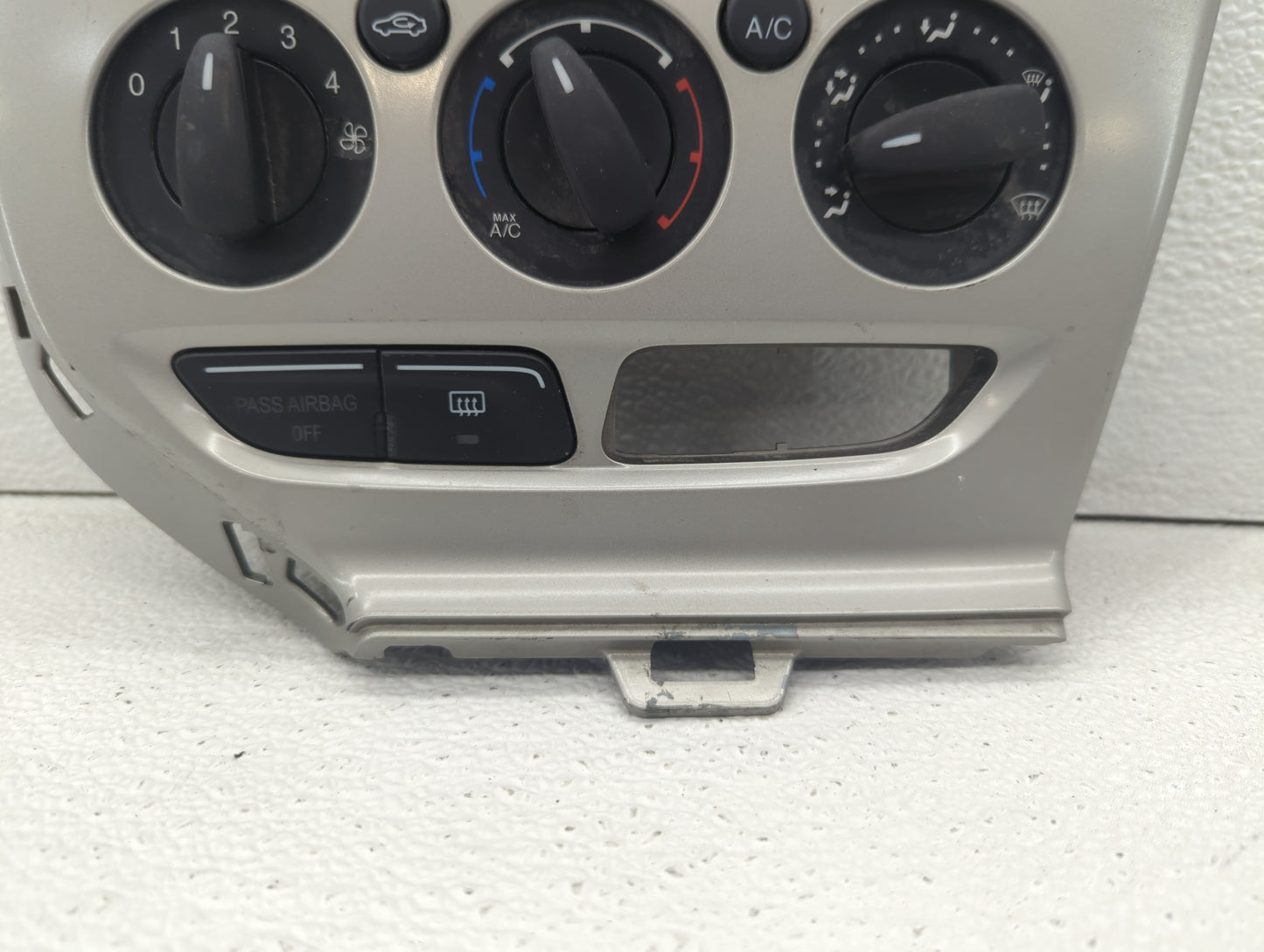2013-2014 Ford Focus Climate Control Module Temperature AC/Heater Replacement P/N:CM5T-19980-AF CM5T-19980-AE Fits Fits 2013