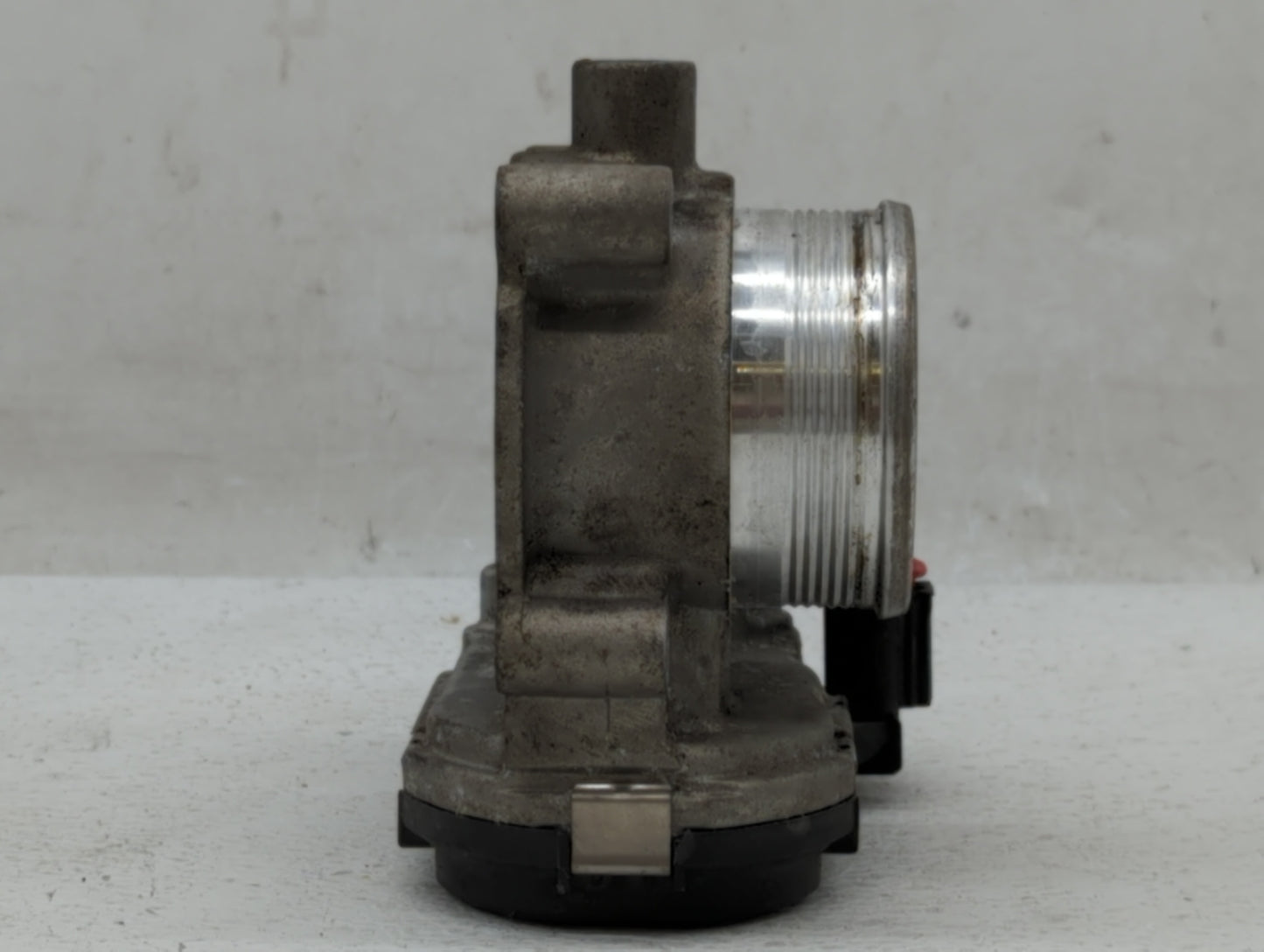 2014-2018 Ford Focus Throttle Body P/N:CM5E-9F991-AD DS7E-9F991-BD Fits Fits 2014 2015 2016 2017 2018 2019 2020 2021 2022 OE