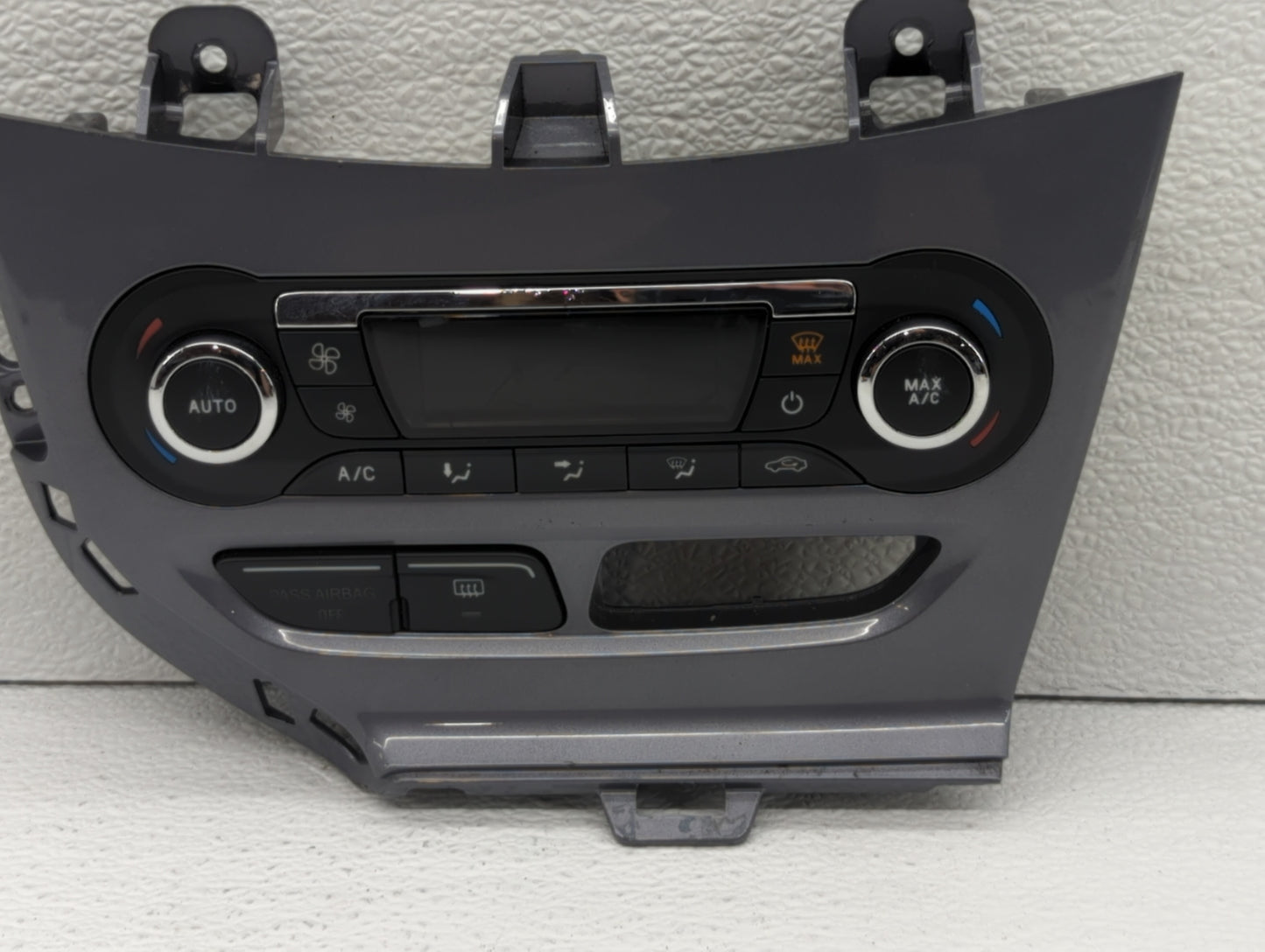 2014 Ford Focus Climate Control Module Temperature AC/Heater Replacement P/N:BM5T-18C612-AN BM5T-18C612-AM Fits OEM Used Aut