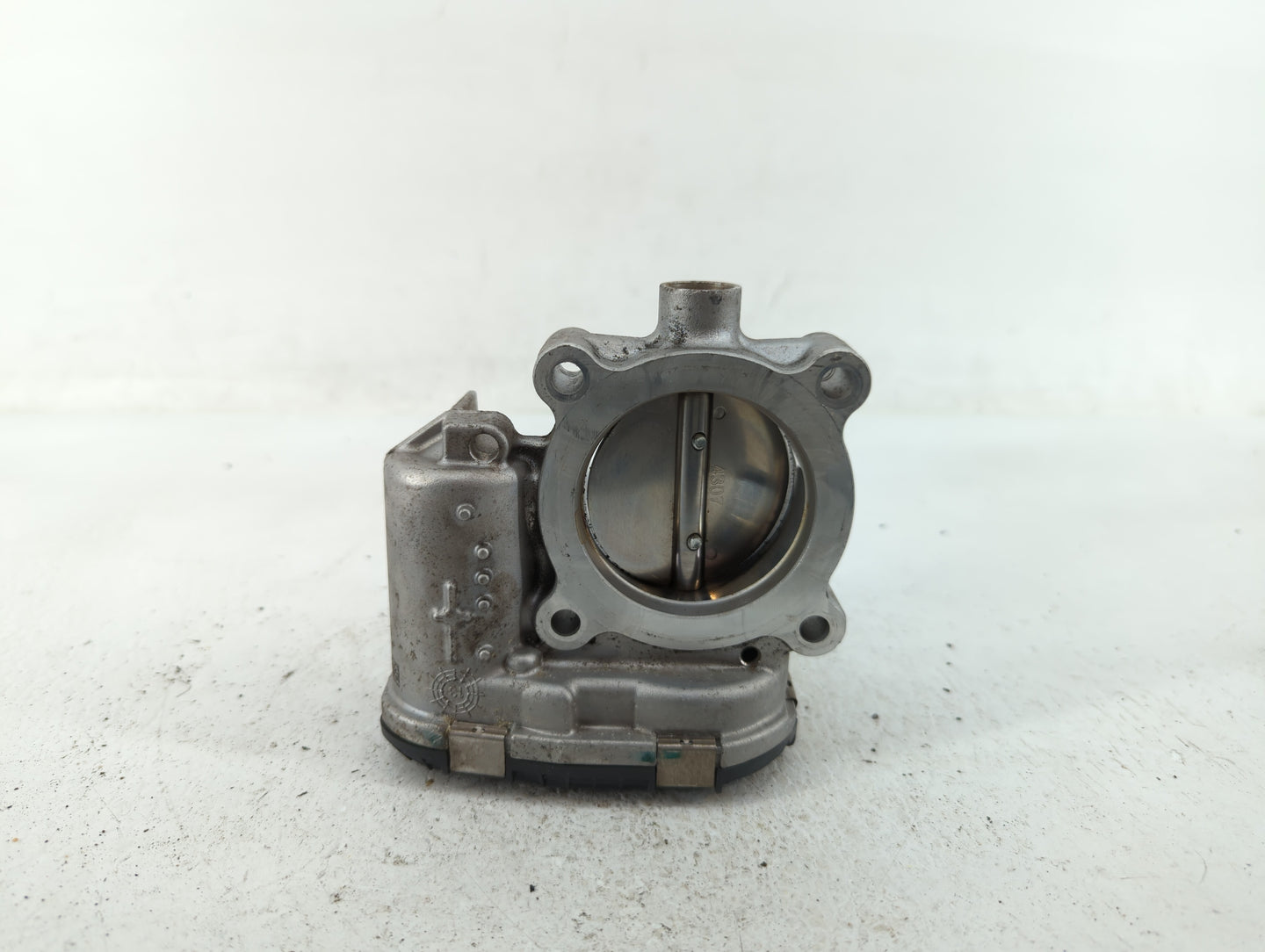 2014-2018 Ford Focus Throttle Body P/N:DS7E-9F991-BD DS7E-9F991-BB Fits Fits 2014 2015 2016 2017 2018 2019 2020 2021 2022 OE