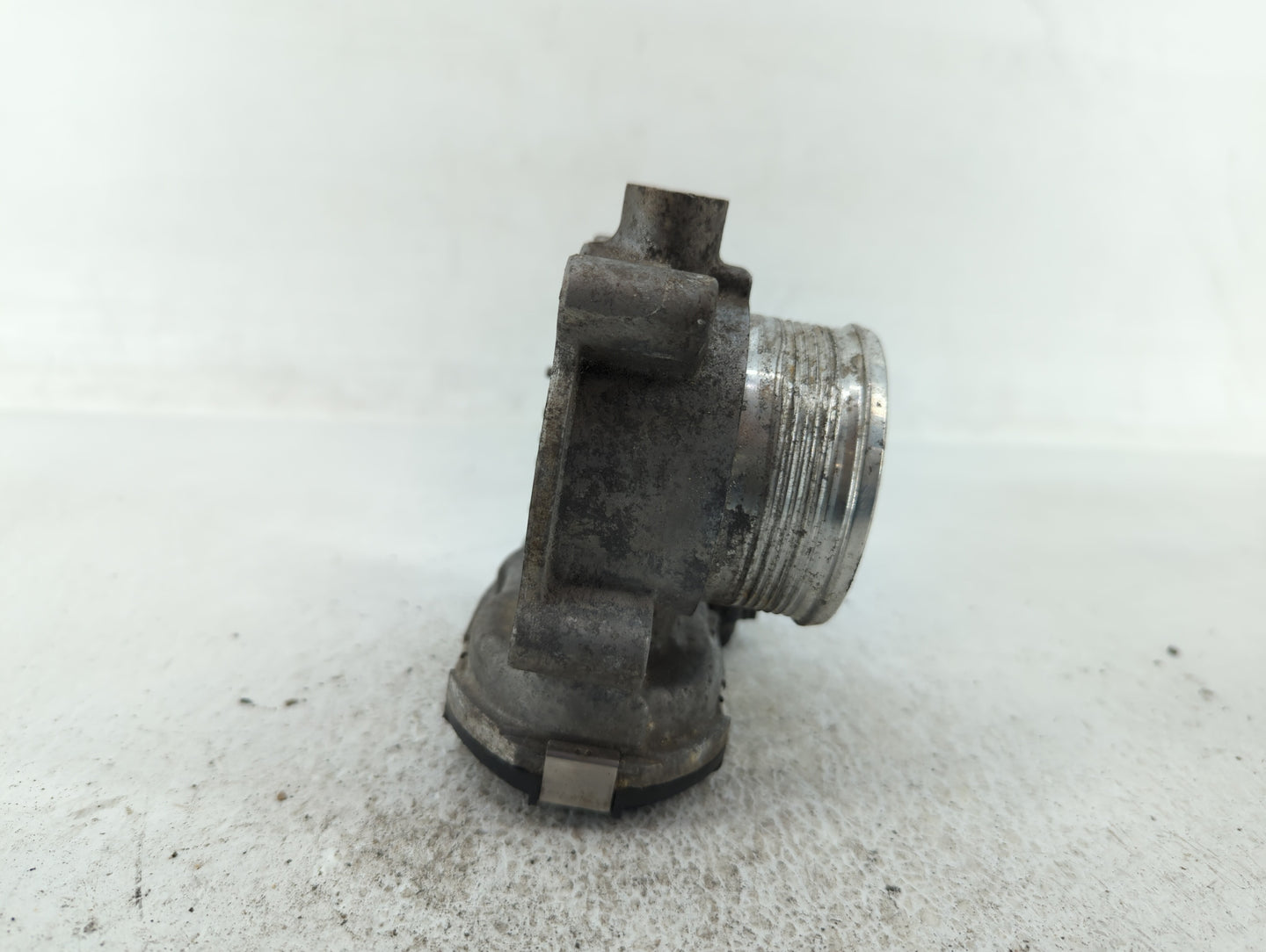 2014-2018 Ford Focus Throttle Body P/N:DS7E-9F991-BD DS7E-9F991-BB Fits Fits 2014 2015 2016 2017 2018 2019 2020 2021 2022 OE